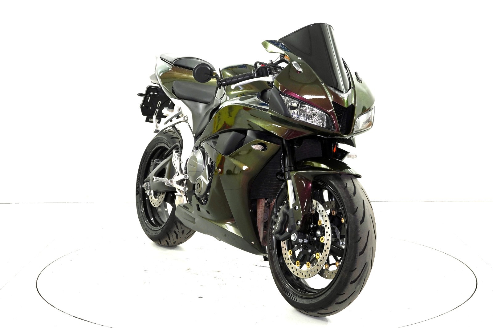 HONDA CBR 600 RR ABS-showroom-element-1