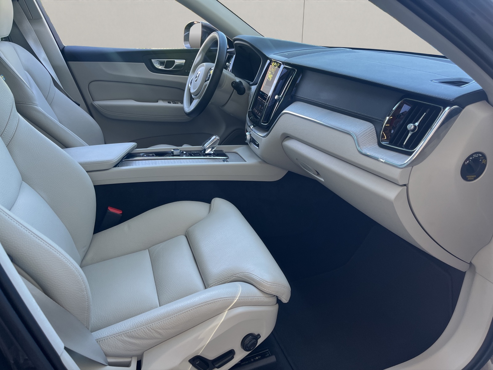 VOLVO XC60 2.0 T6 TE Plus Bright eAWD-image-13