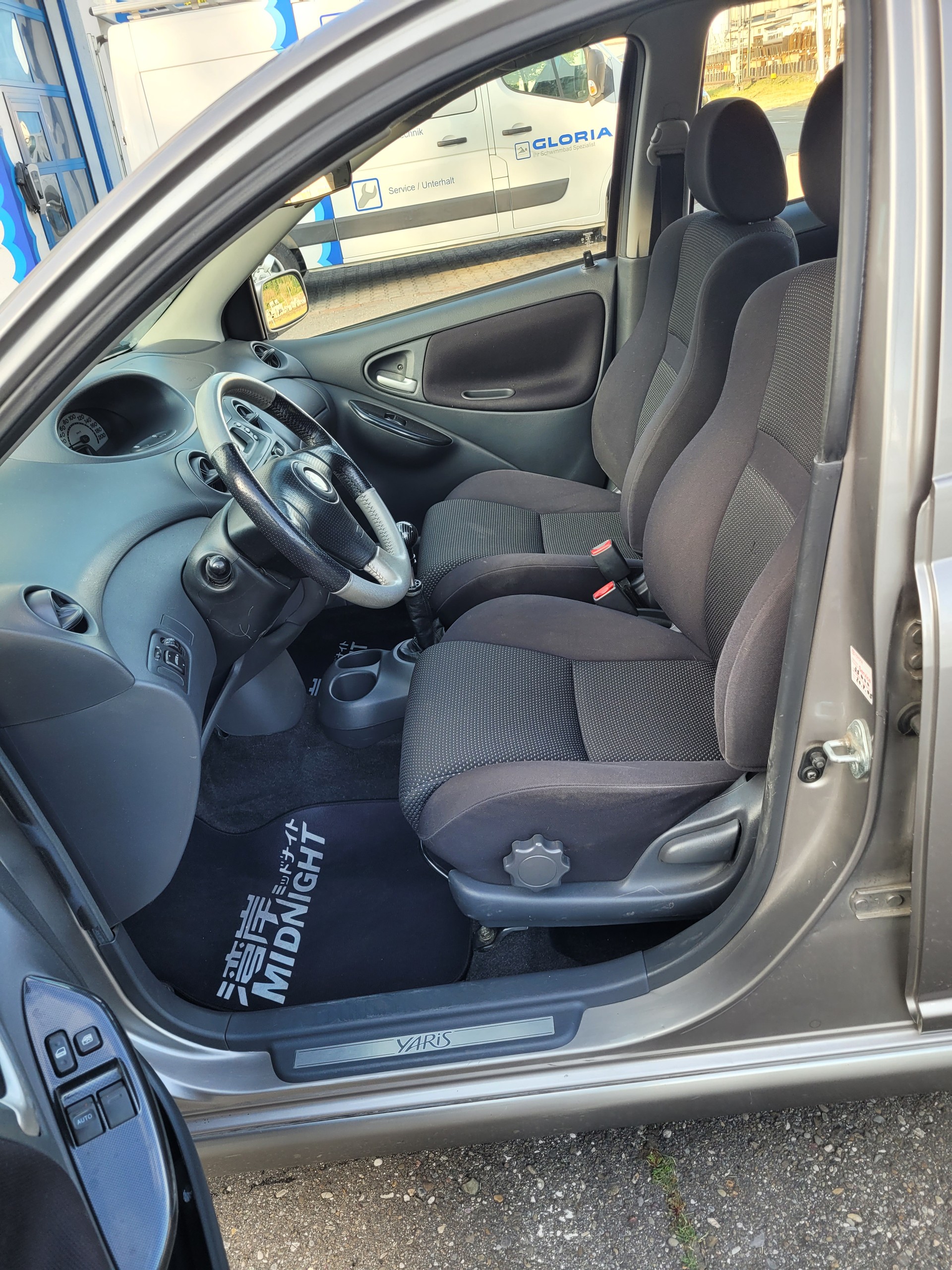 TOYOTA Yaris 1.5 TS-image-10