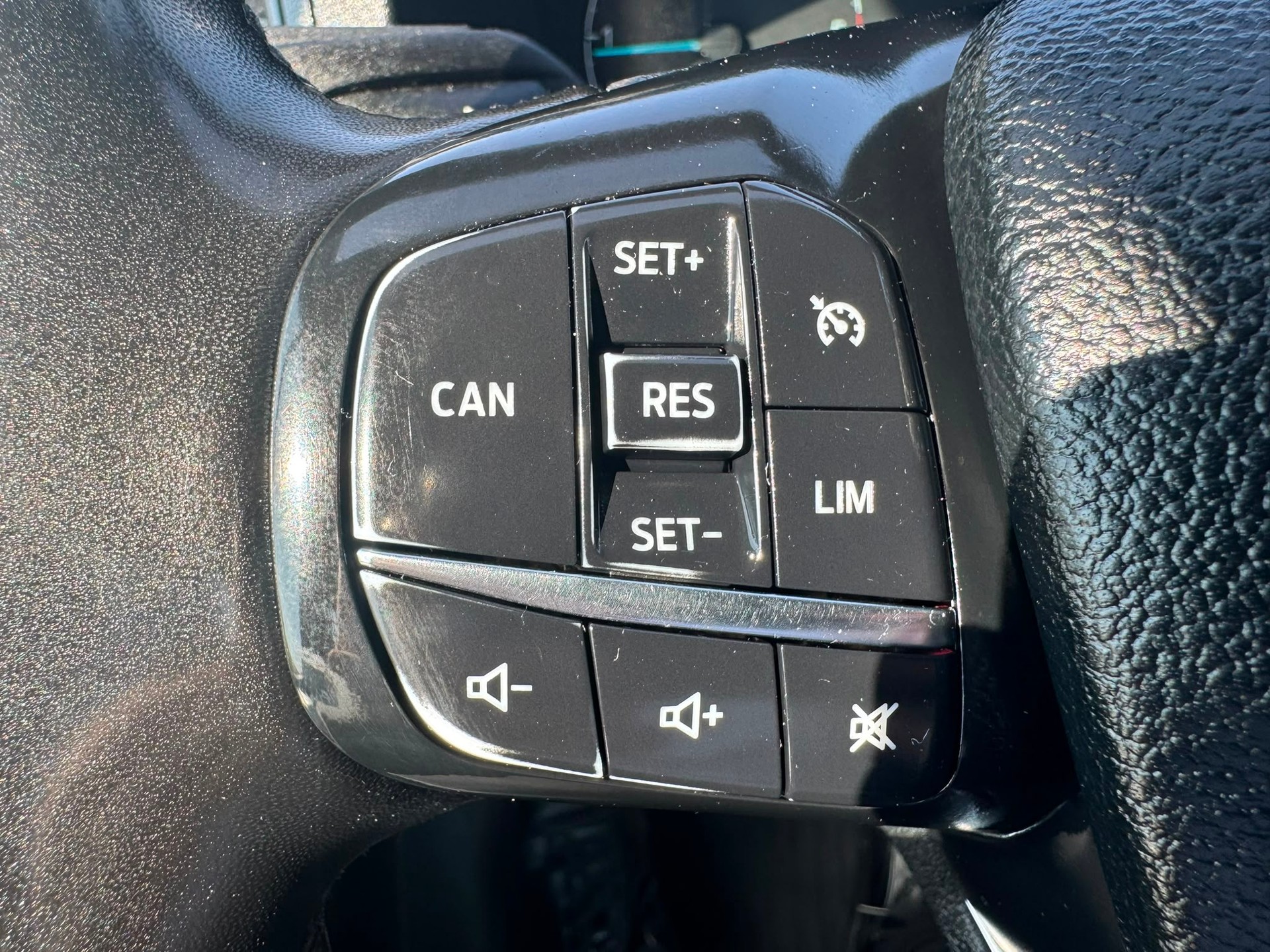 FORD Transit 350 L3 Trend 2.0 TDCi 130 Brücke mit Anhängerkupplung-image-13
