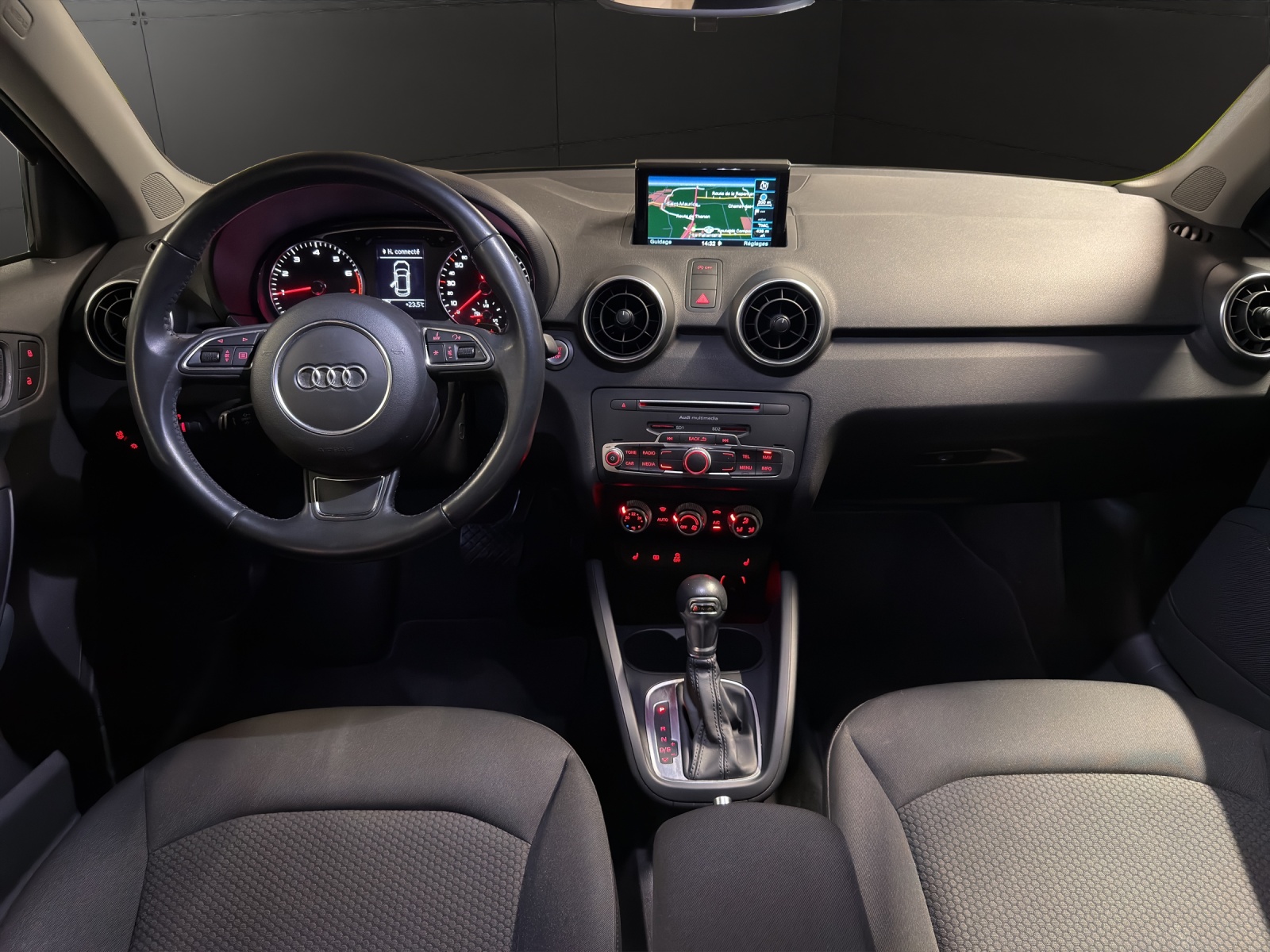 AUDI A1 Sportback 1.0 TFSI S-tronic-image-18
