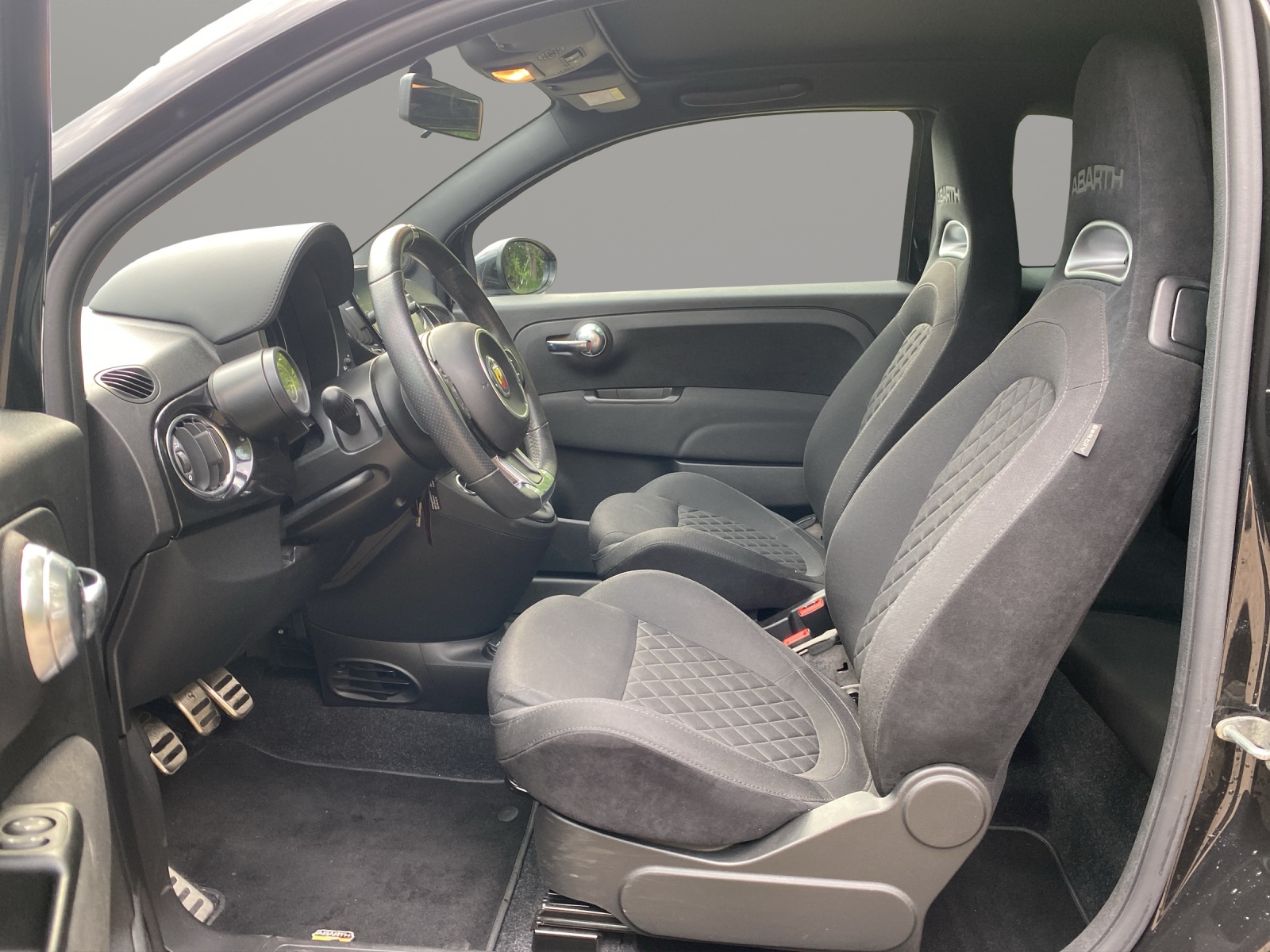 FIAT 595 Abarth Cabrio 1.4 145-image-10
