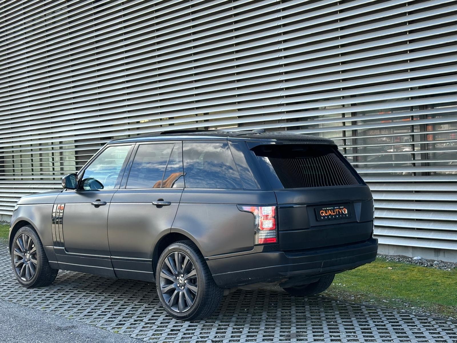 LAND ROVER Range Rover 4.4 SDV8 Autobiography Automatic-image-5