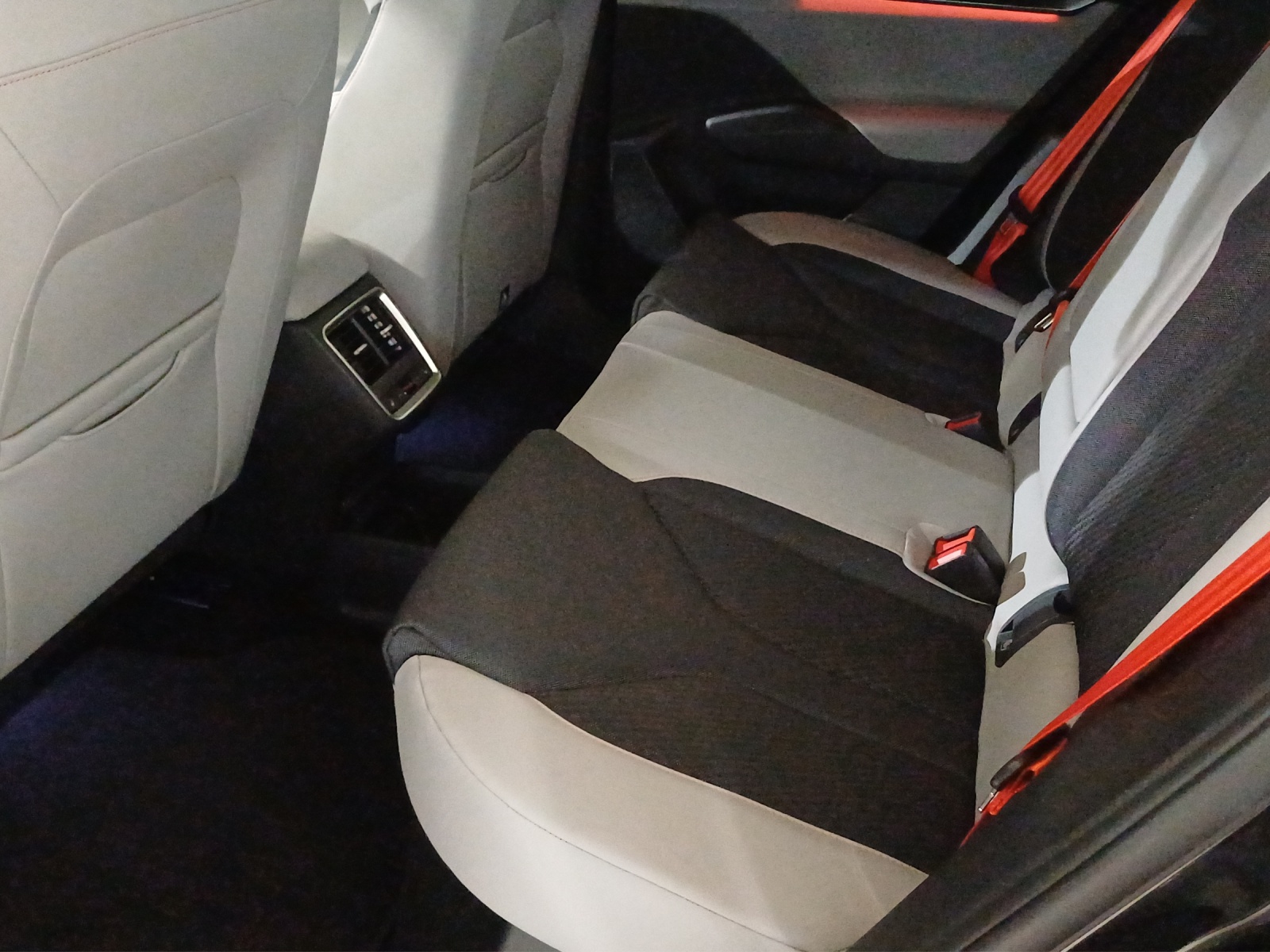 SKODA Elroq 85 Selection-image-11