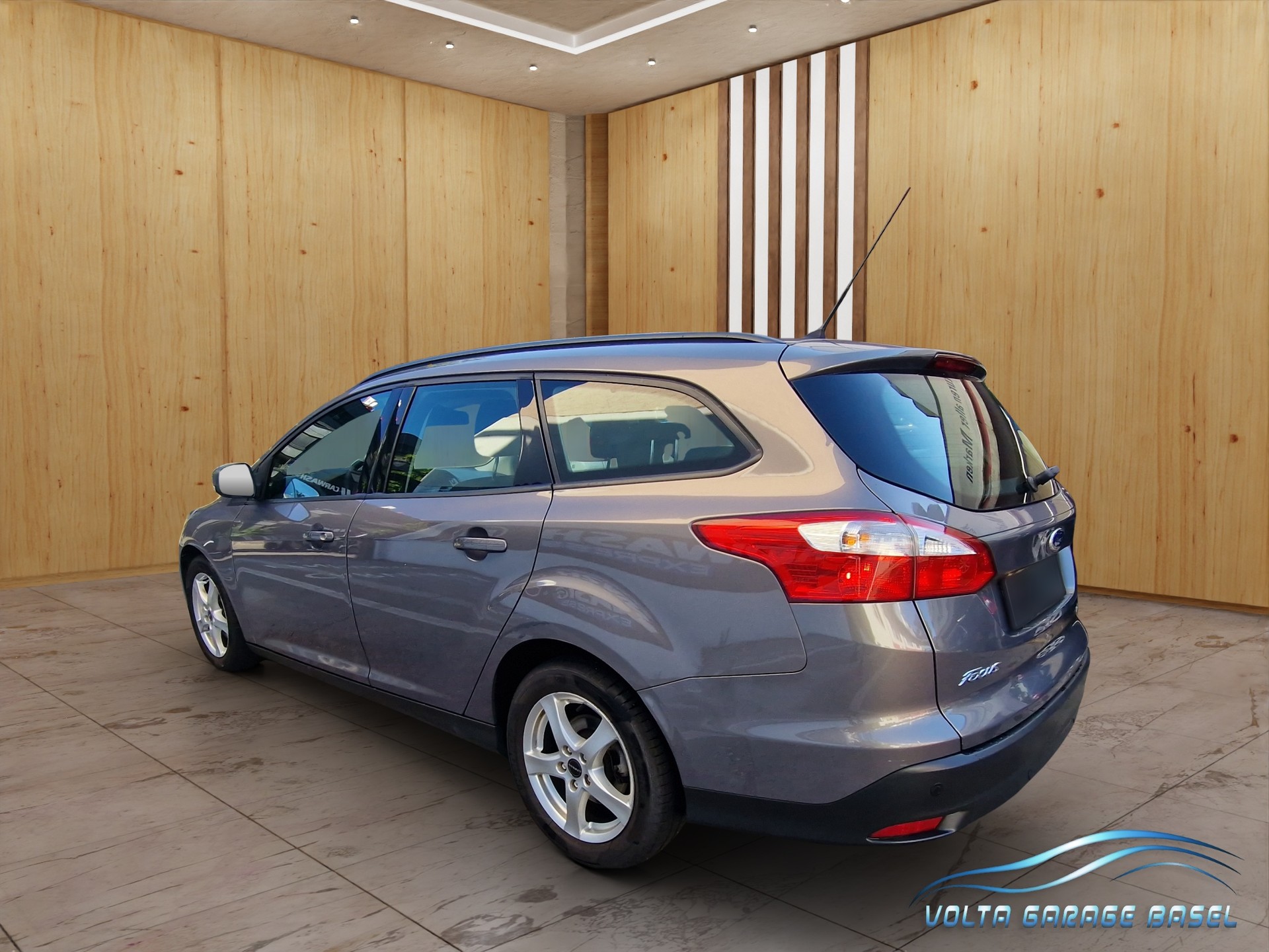 FORD Focus 1.0 SCTi Trend-image-1