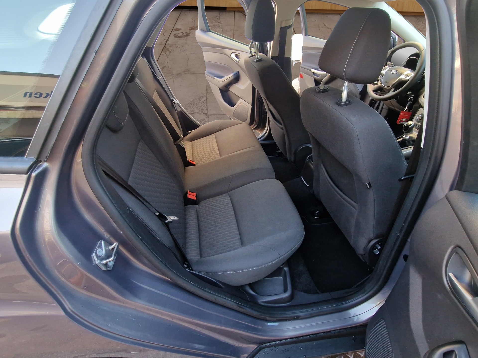 FORD Focus 1.0 SCTi Trend-image-11