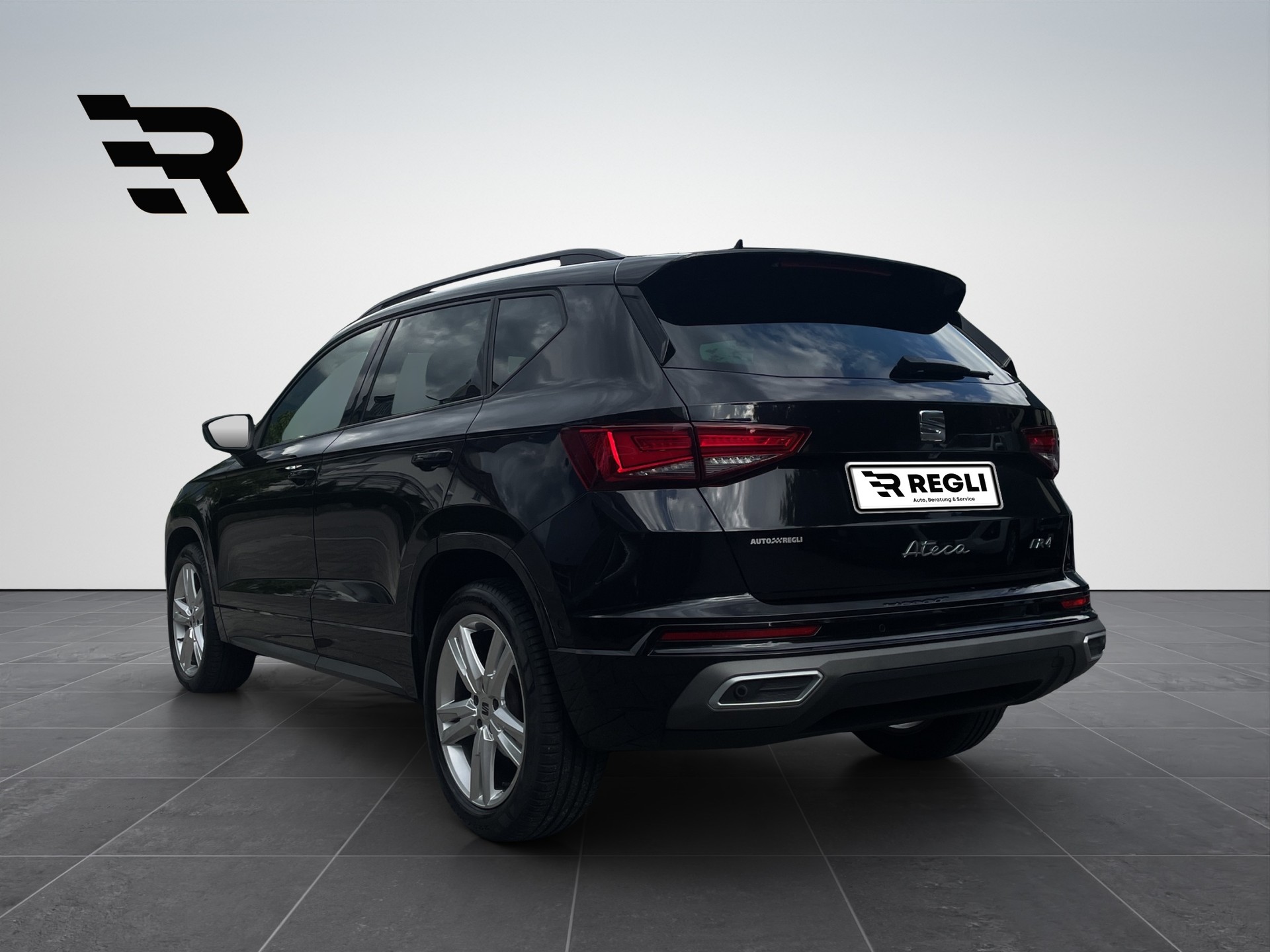 SEAT Ateca 2.0 TSI Hola FR 4Drive DSG-image-2