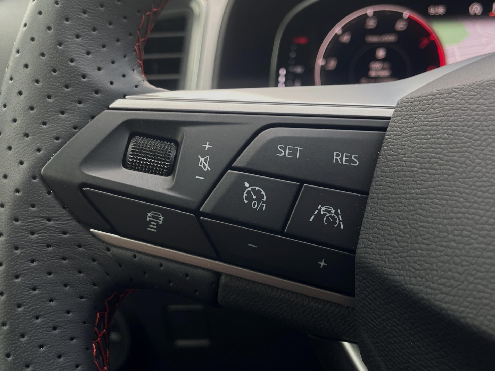 SEAT Ateca 2.0 TSI Hola FR 4Drive DSG-image-29