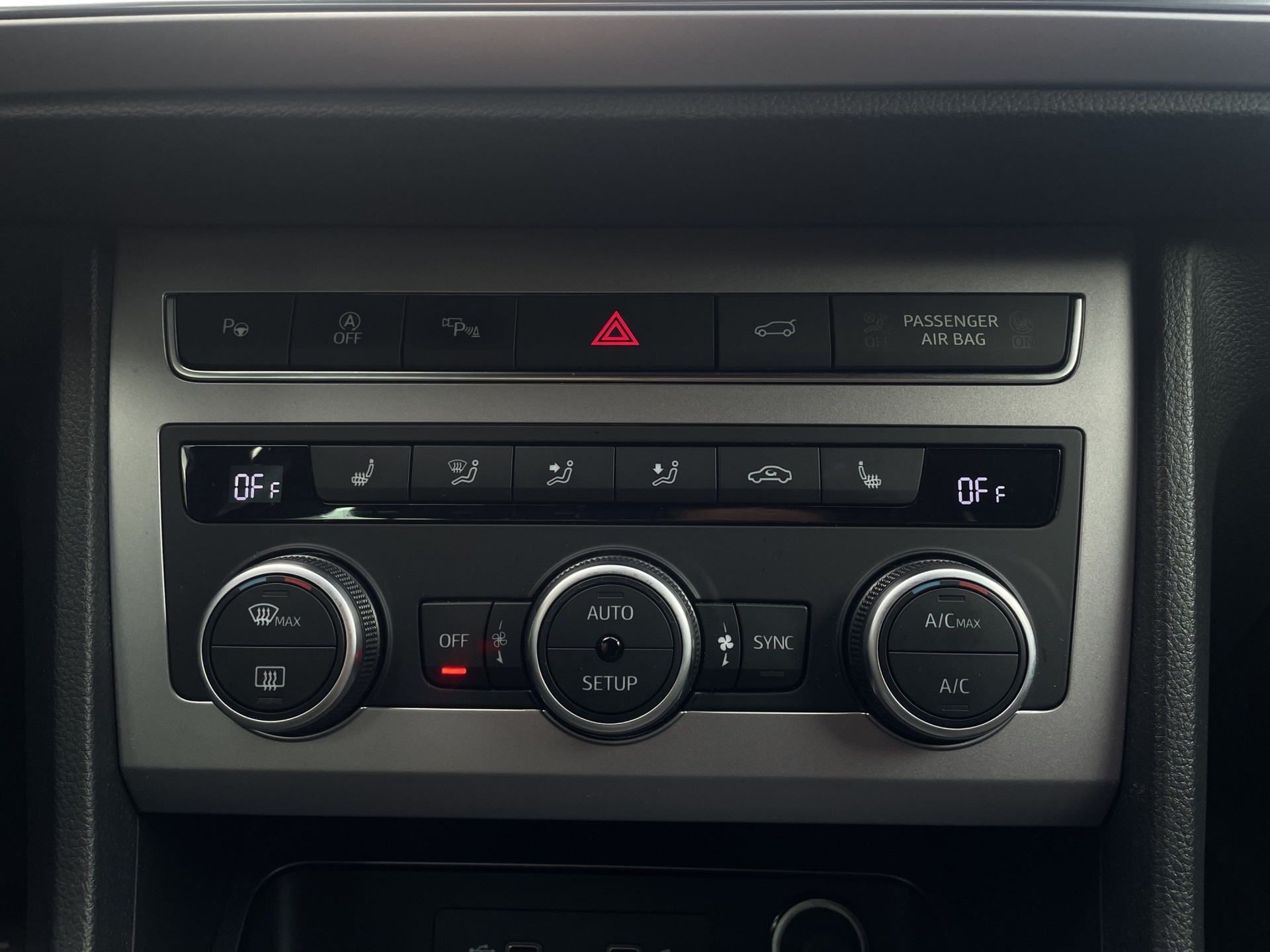 SEAT Ateca 2.0 TSI Hola FR 4Drive DSG-image-15