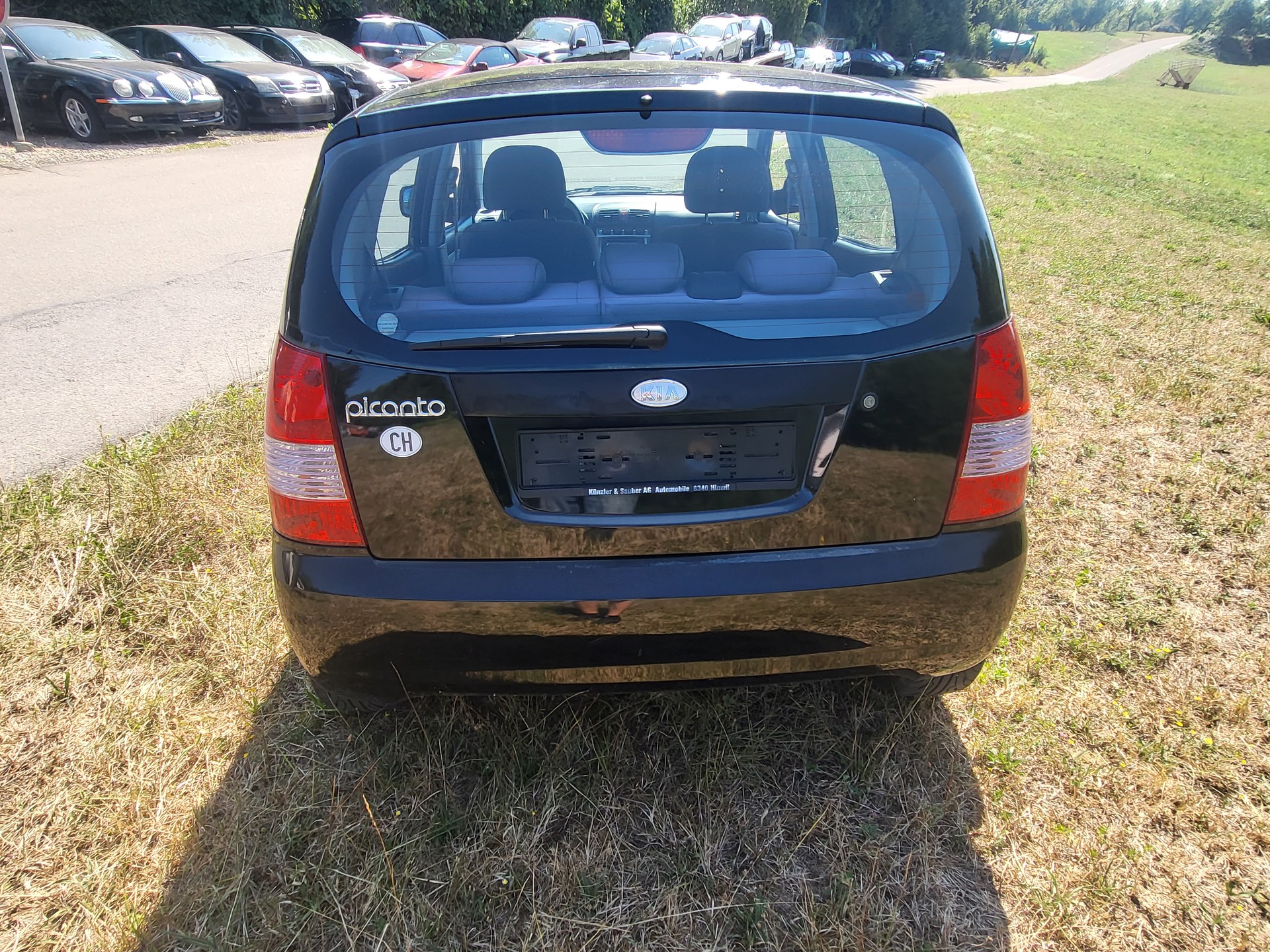 KIA Picanto 1.1 Trend-image-3