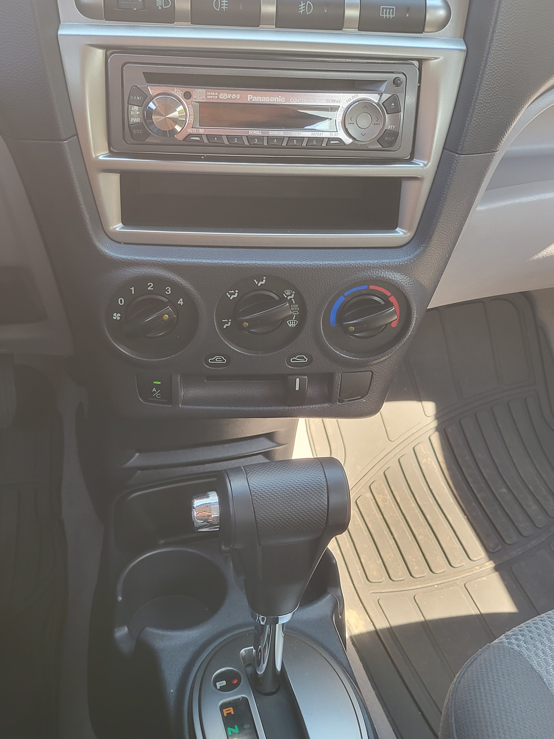 KIA Picanto 1.1 Trend-image-10