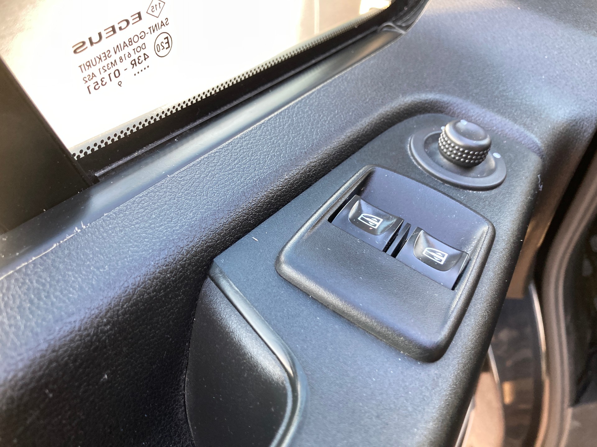 OPEL Vivaro 1.6 CDTI 2.7t L1H1 8 Plätzer-image-8