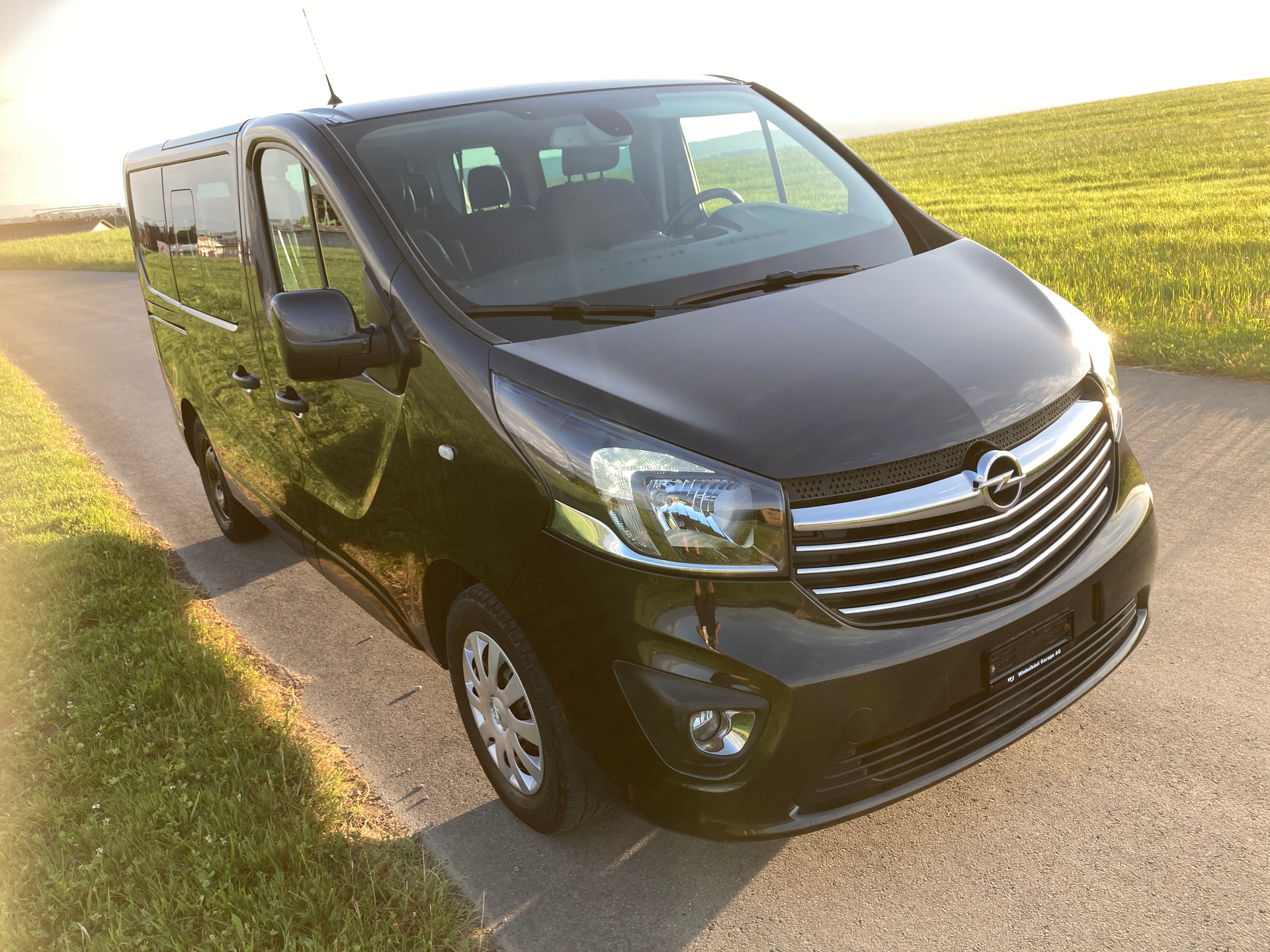 OPEL Vivaro 1.6 CDTI 2.7t L1H1 8 Plätzer-image-1
