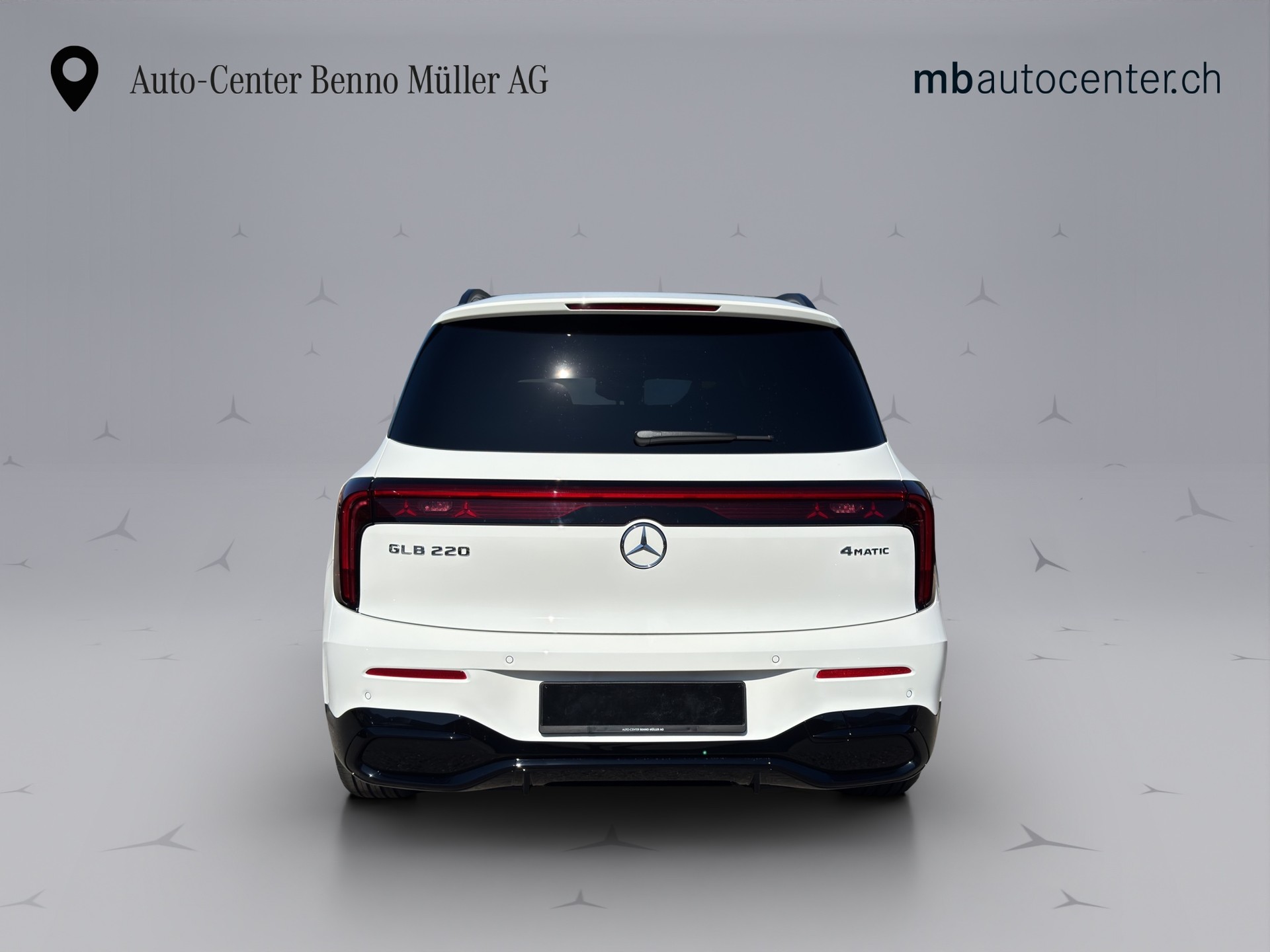 MERCEDES-BENZ GLB 220 4matic AMG Line-image-3