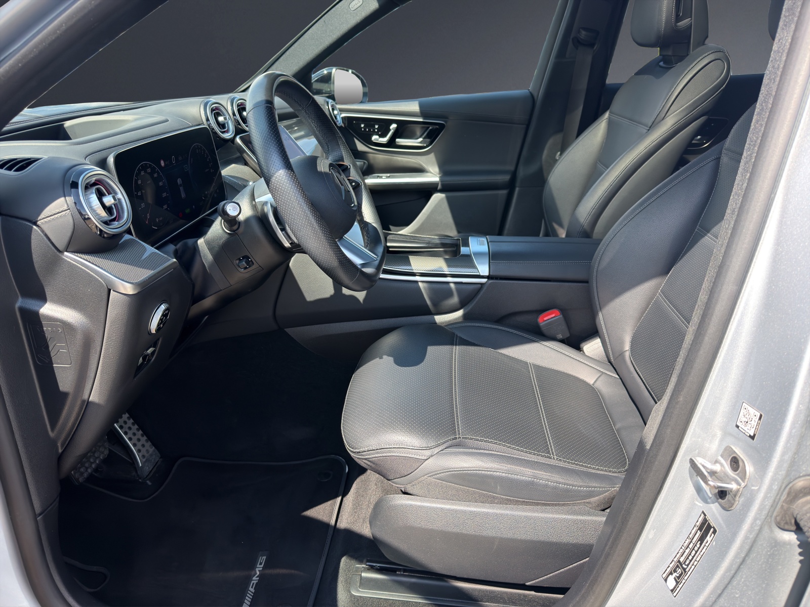 Image MERCEDES-BENZ GLC-300 GLC 300 e 4Matic 9G-Tronic
