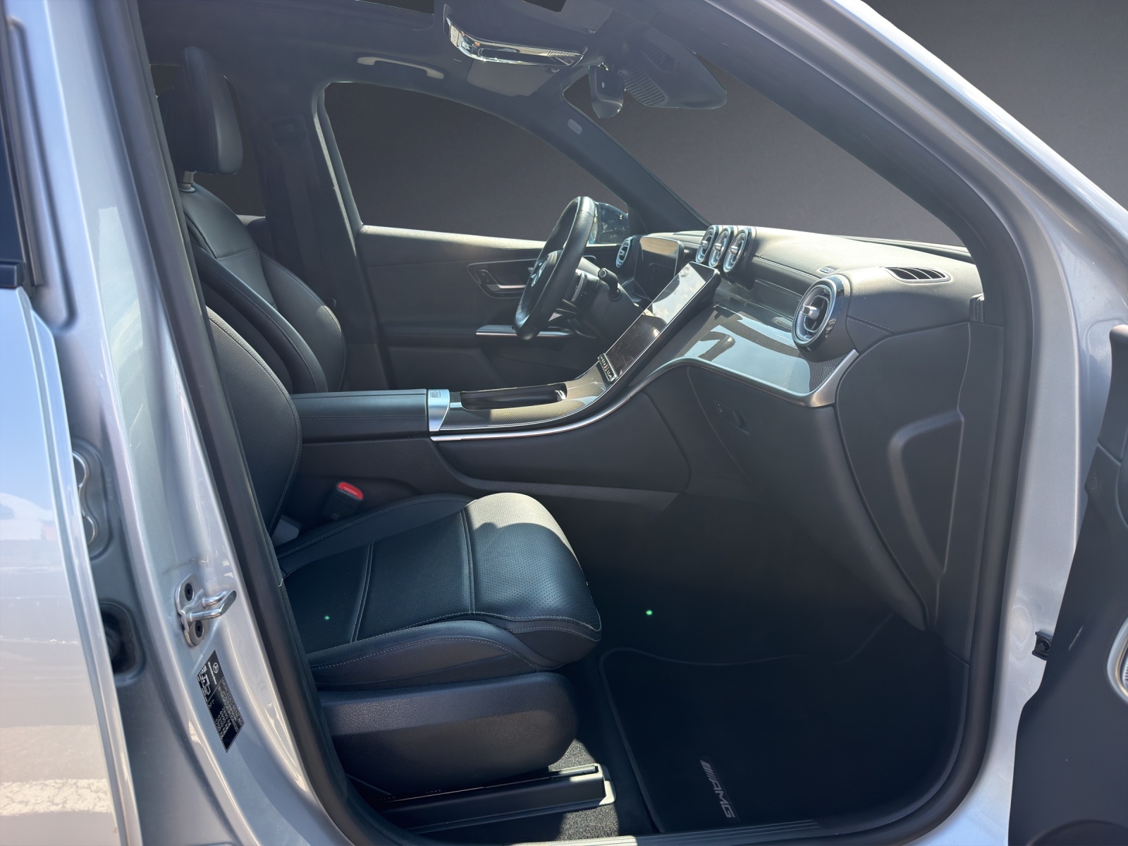 Image MERCEDES-BENZ GLC-300 GLC 300 e 4Matic 9G-Tronic