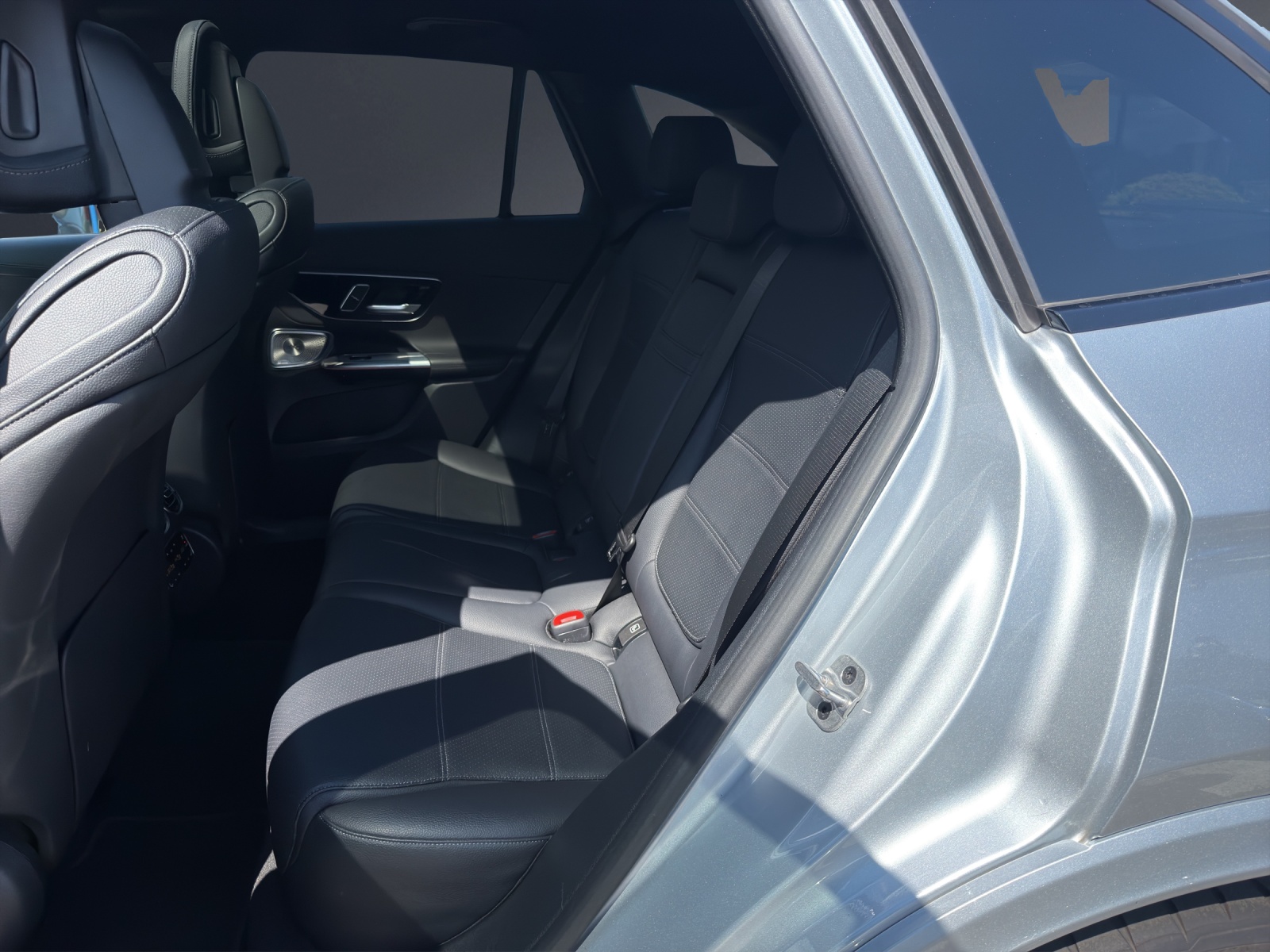 Image MERCEDES-BENZ GLC-300 GLC 300 e 4Matic 9G-Tronic