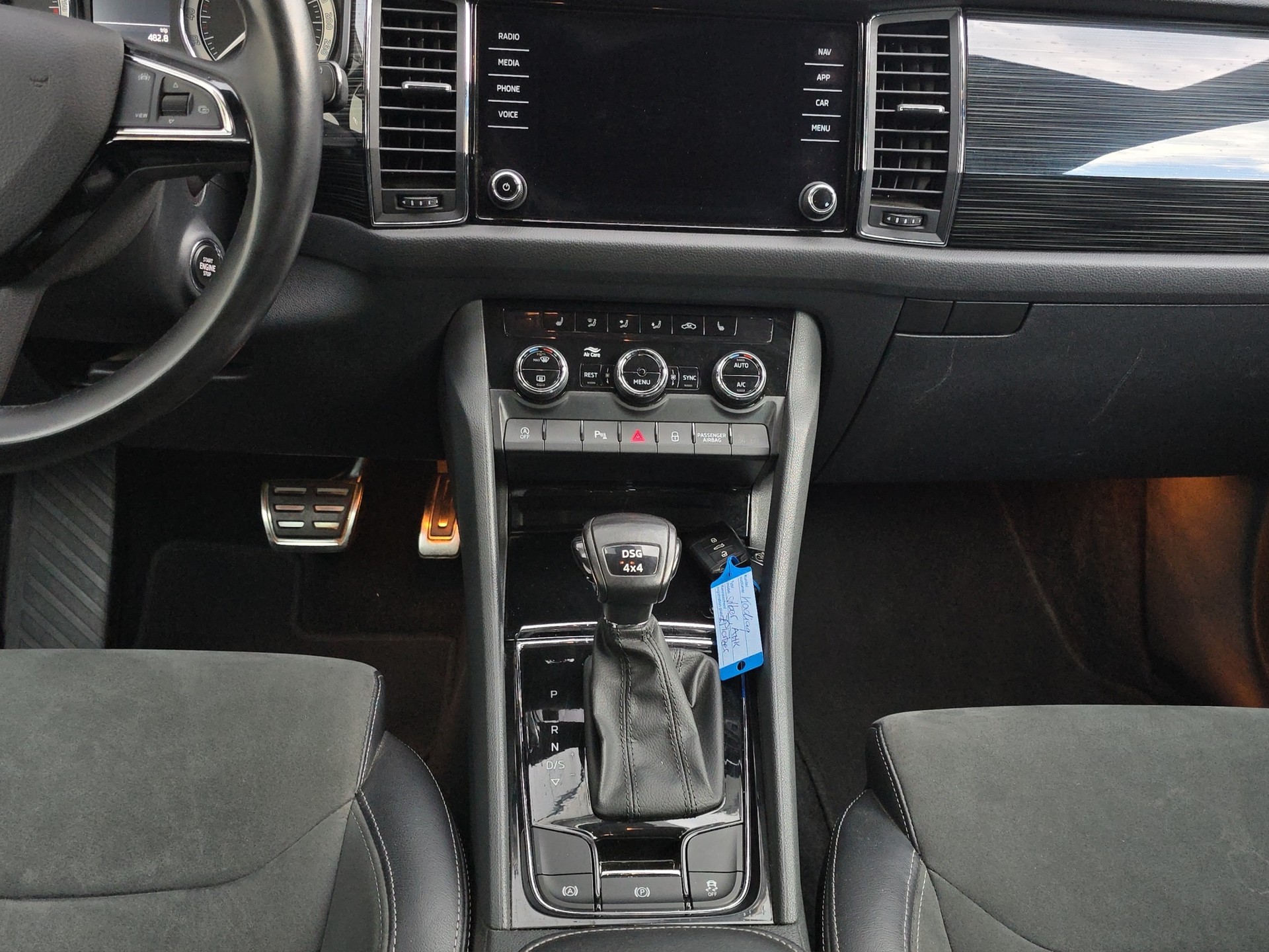 SKODA Kodiaq 2.0 TDI CR Style 4x4 DSG-image-14
