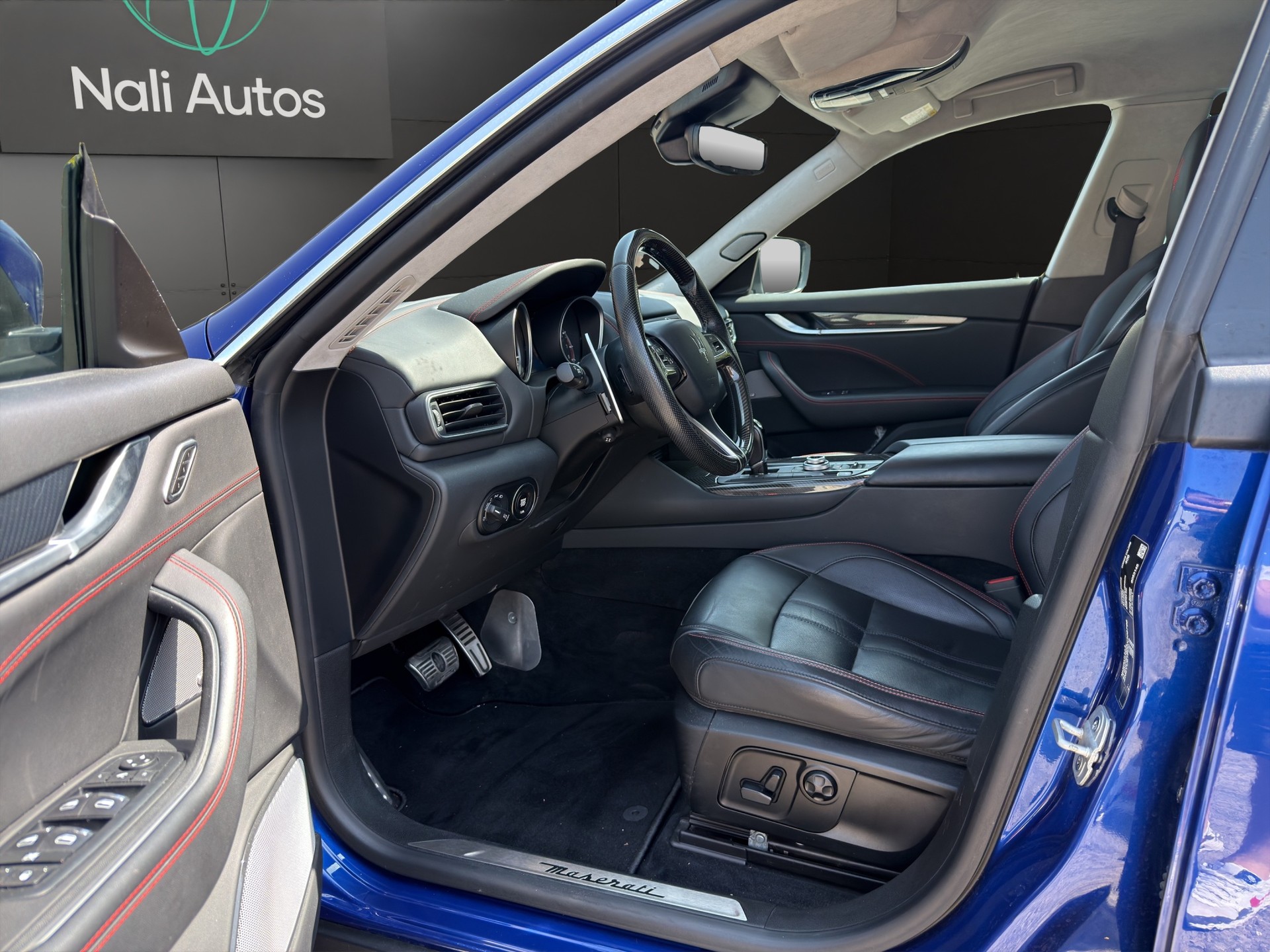 MASERATI Levante S 3.0 V6 GranLusso Automatica-image-8