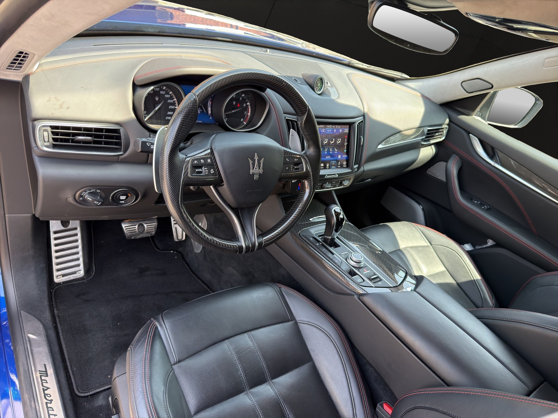 MASERATI Levante S 3.0 V6 GranLusso Automatica-image-9