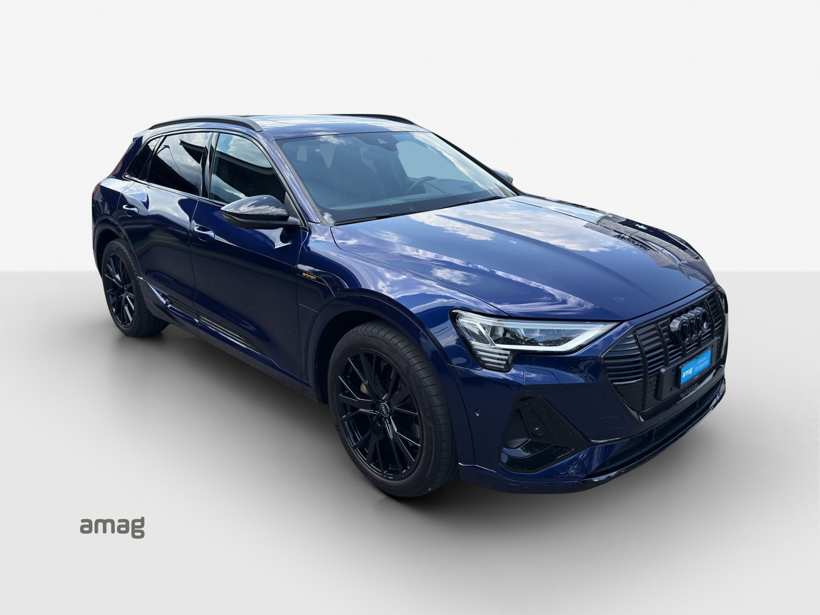 AUDI e-tron 55 S Line Black Edition quattro-image-6