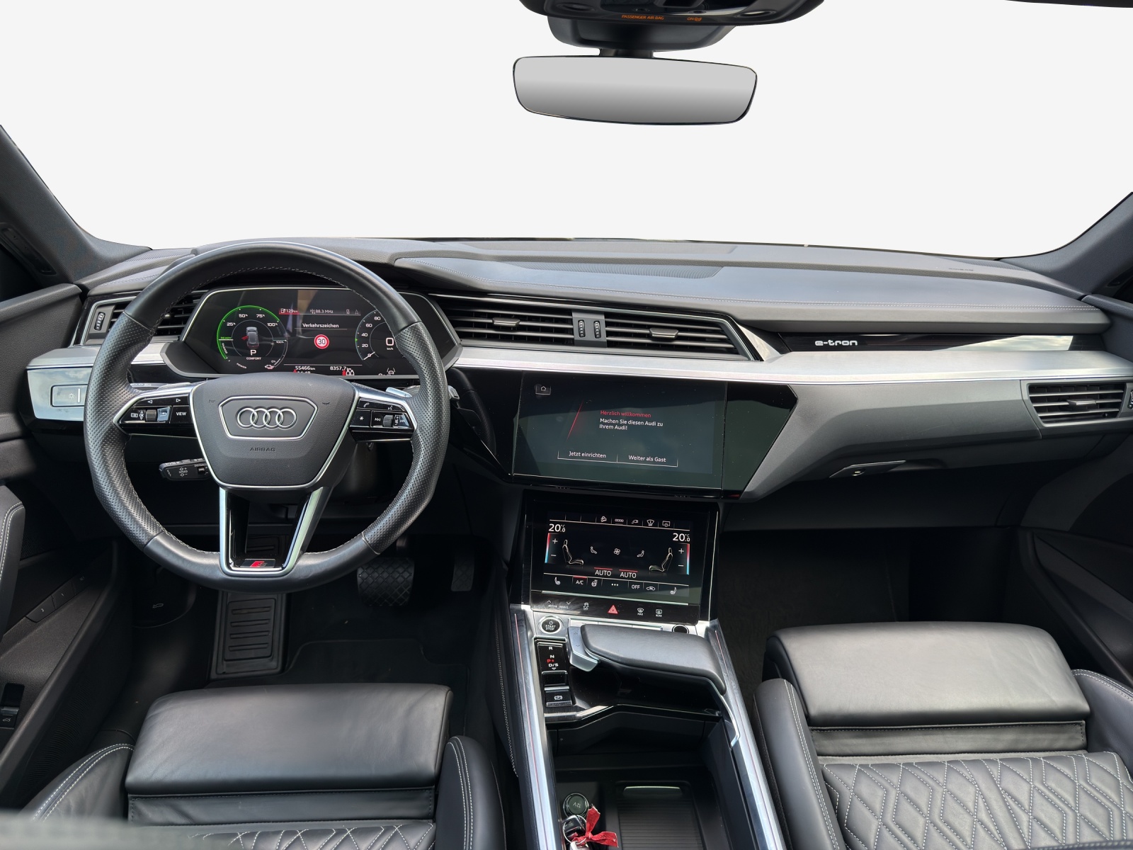 AUDI e-tron 55 S Line Black Edition quattro-image-9