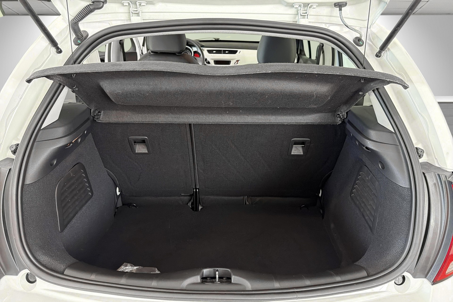 CITROEN C3 1.4i Tonic-image-16