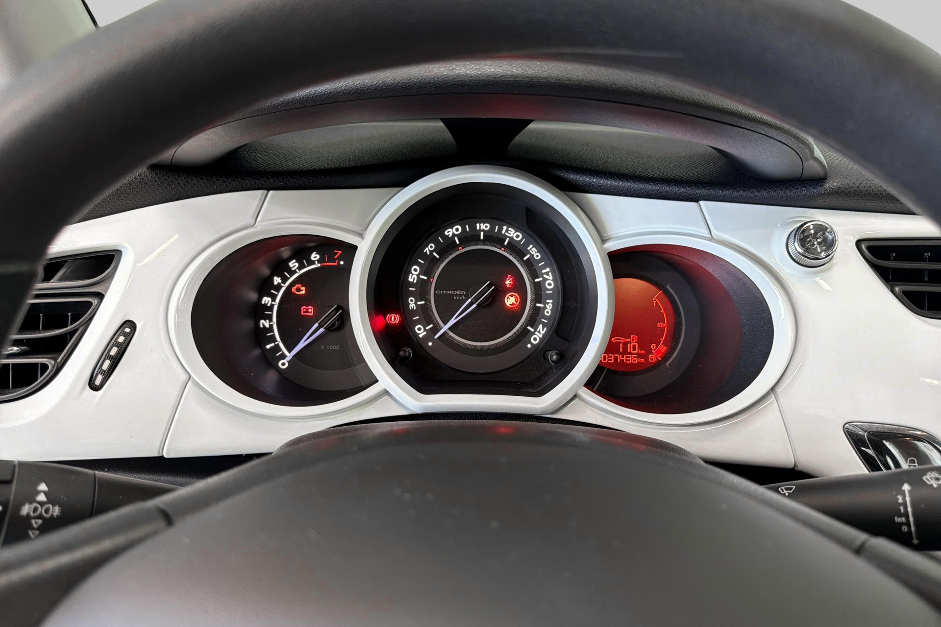 CITROEN C3 1.4i Tonic-image-10