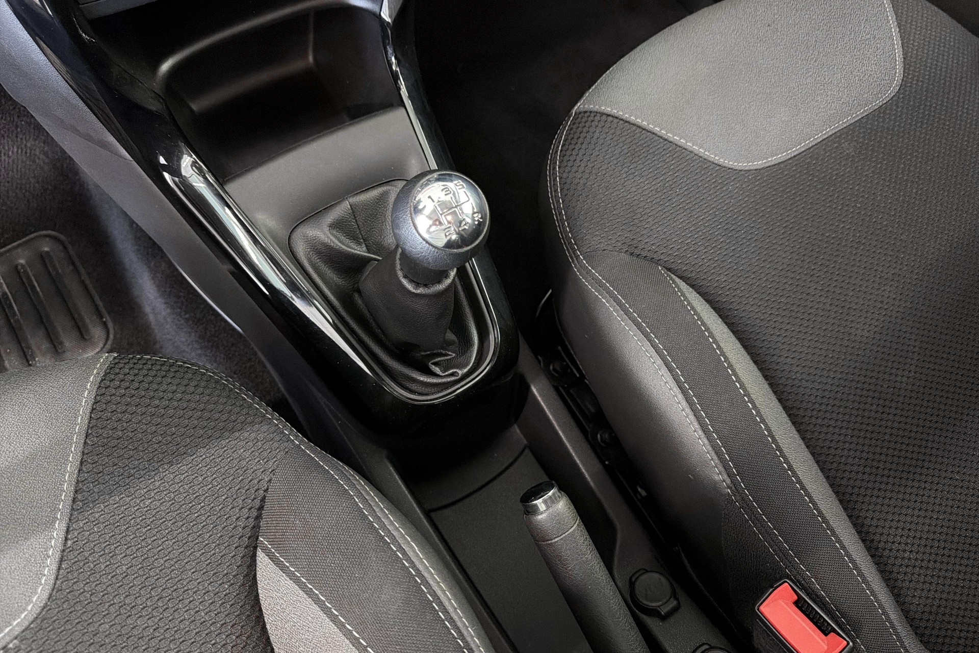 CITROEN C3 1.4i Tonic-image-13