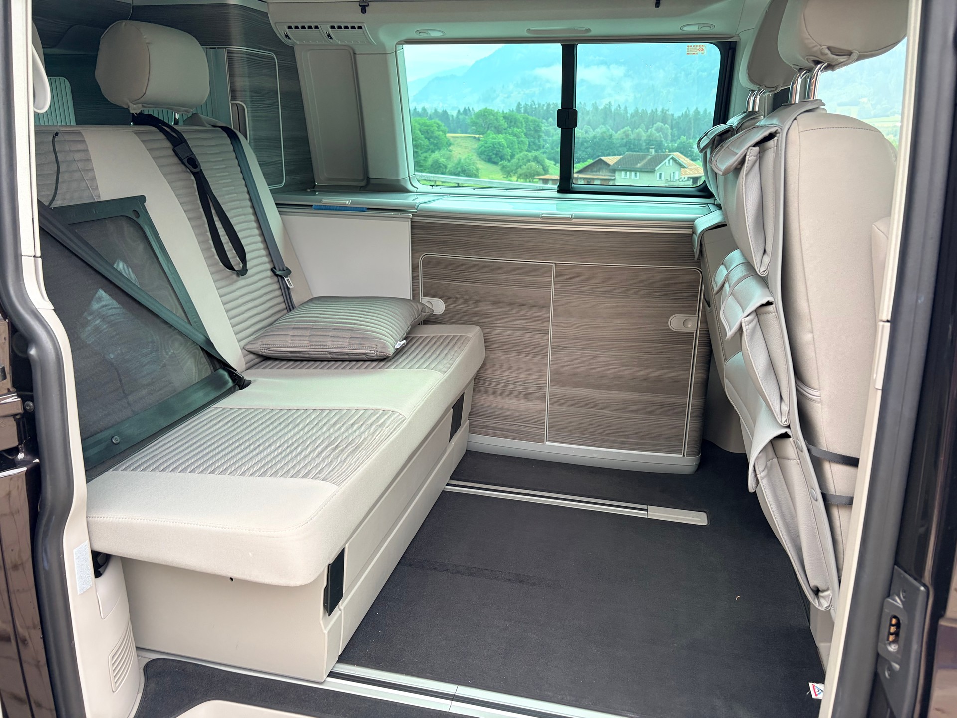 VW T6 California 3000 2.0 TDI 204 Ocean 4m-image-24