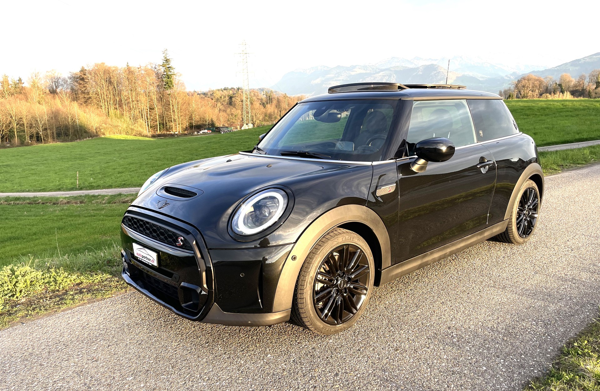 MINI Cooper S Black Edition Steptronic DKG-image-0