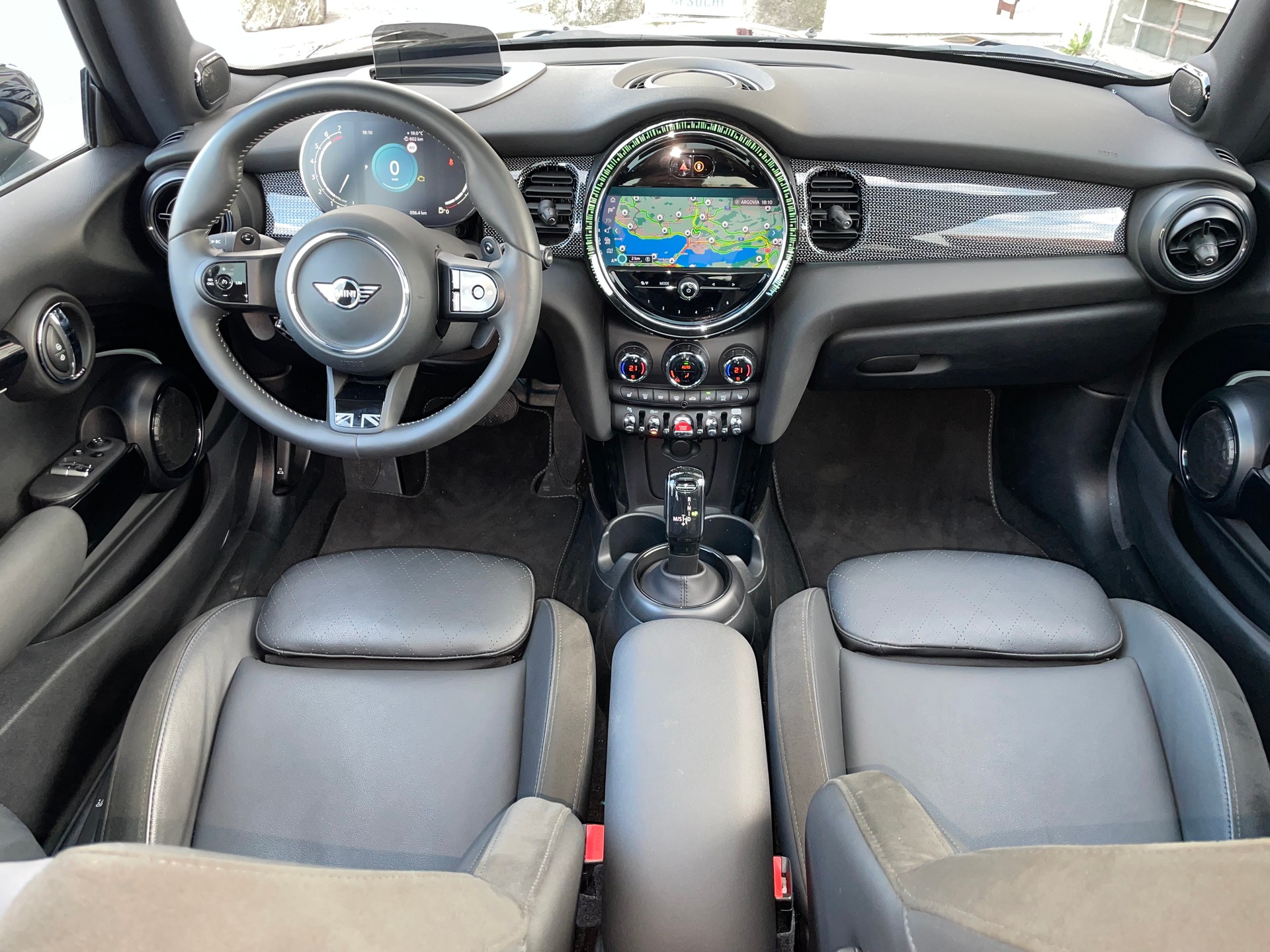 MINI Cooper S Black Edition Steptronic DKG-image-2