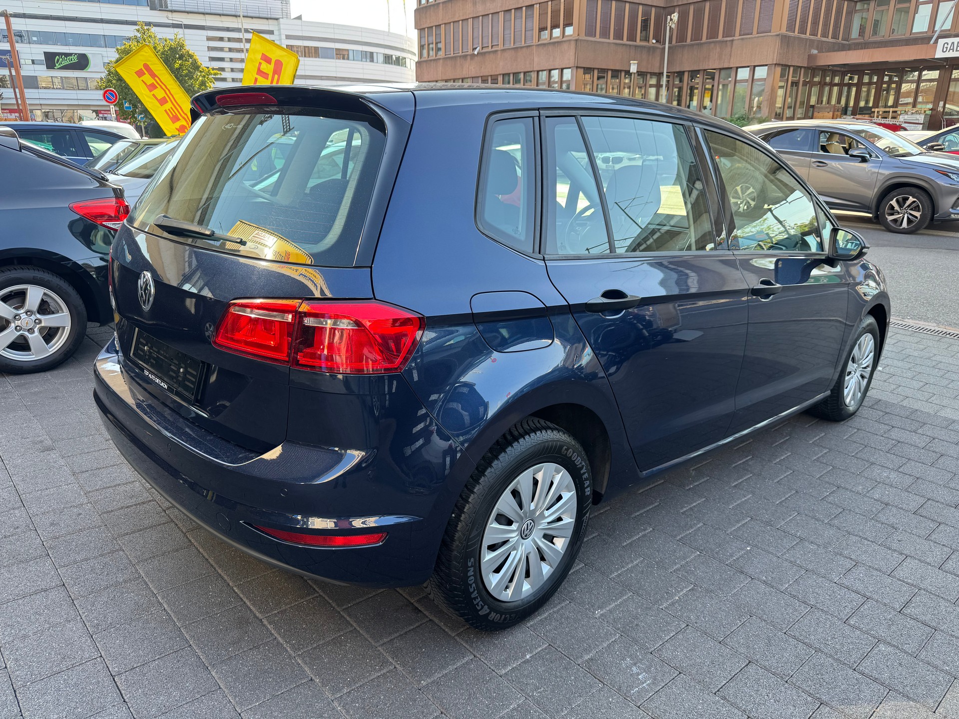 VW Golf Sportsvan 1.2 TSI Trendline DSG-image-3
