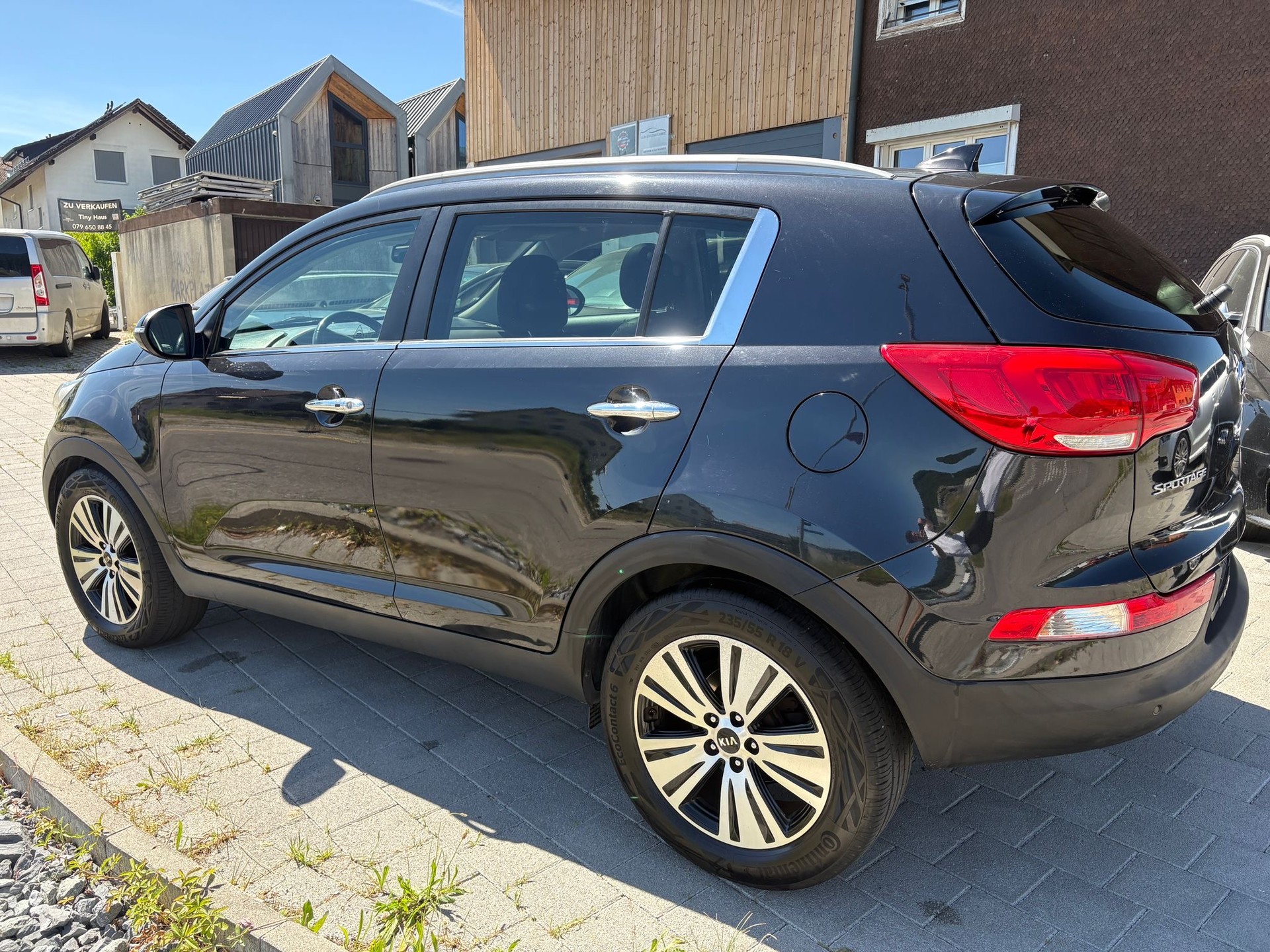 KIA Sportage 2.0 Trend 4WD-image-4
