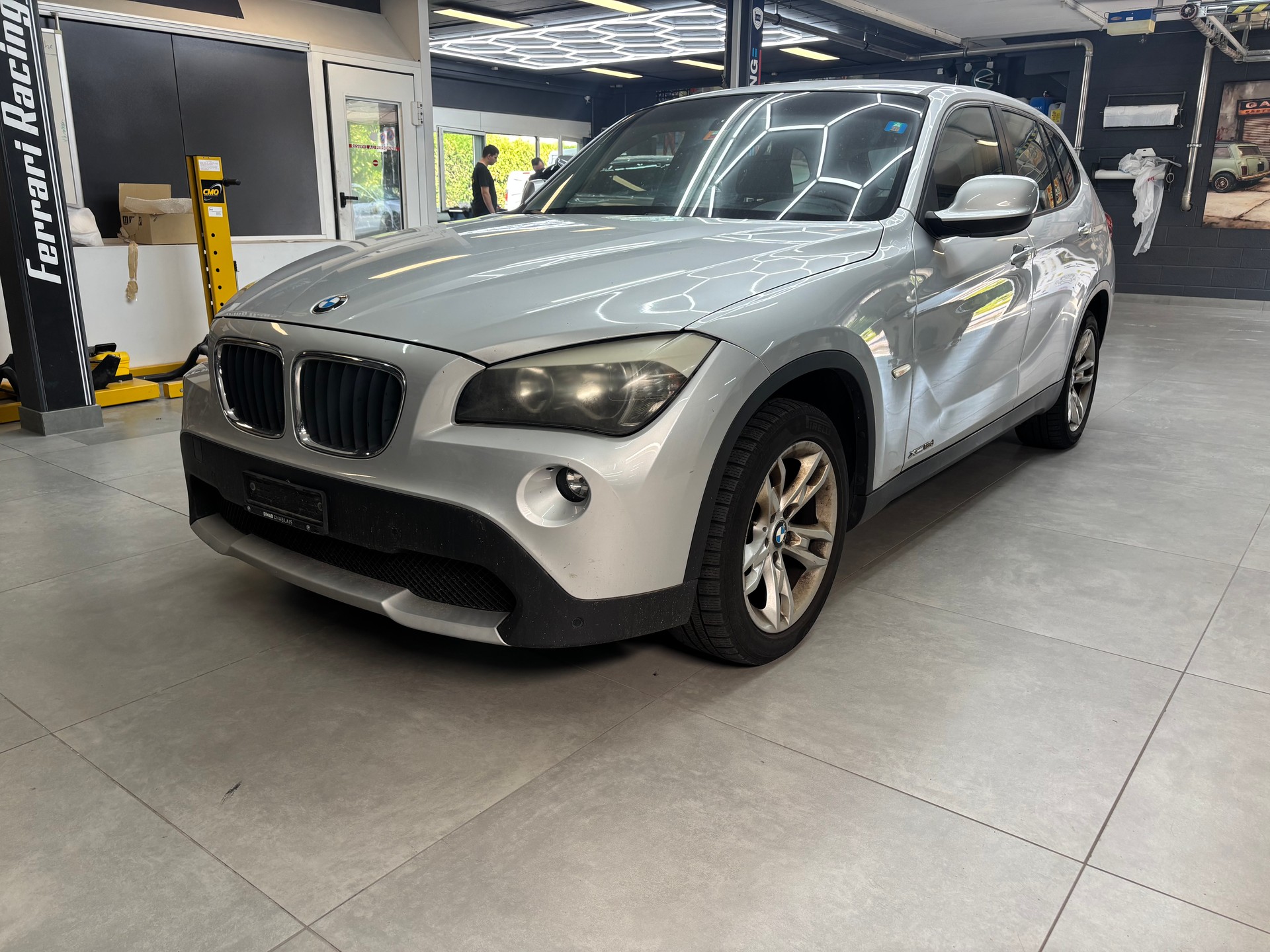 BMW X1 xDrive 18d-image-0