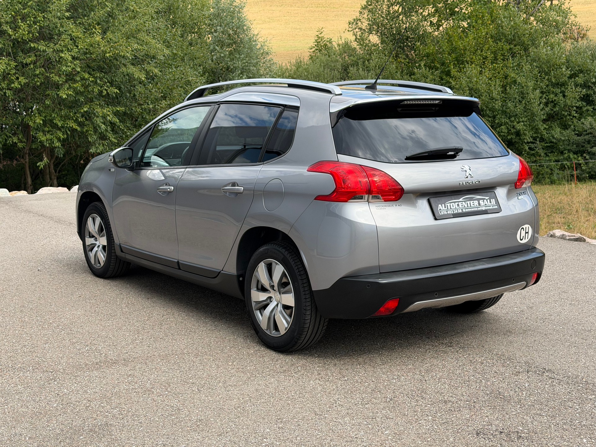 PEUGEOT 2008 1.6 e-HDi Style EGS6-image-5