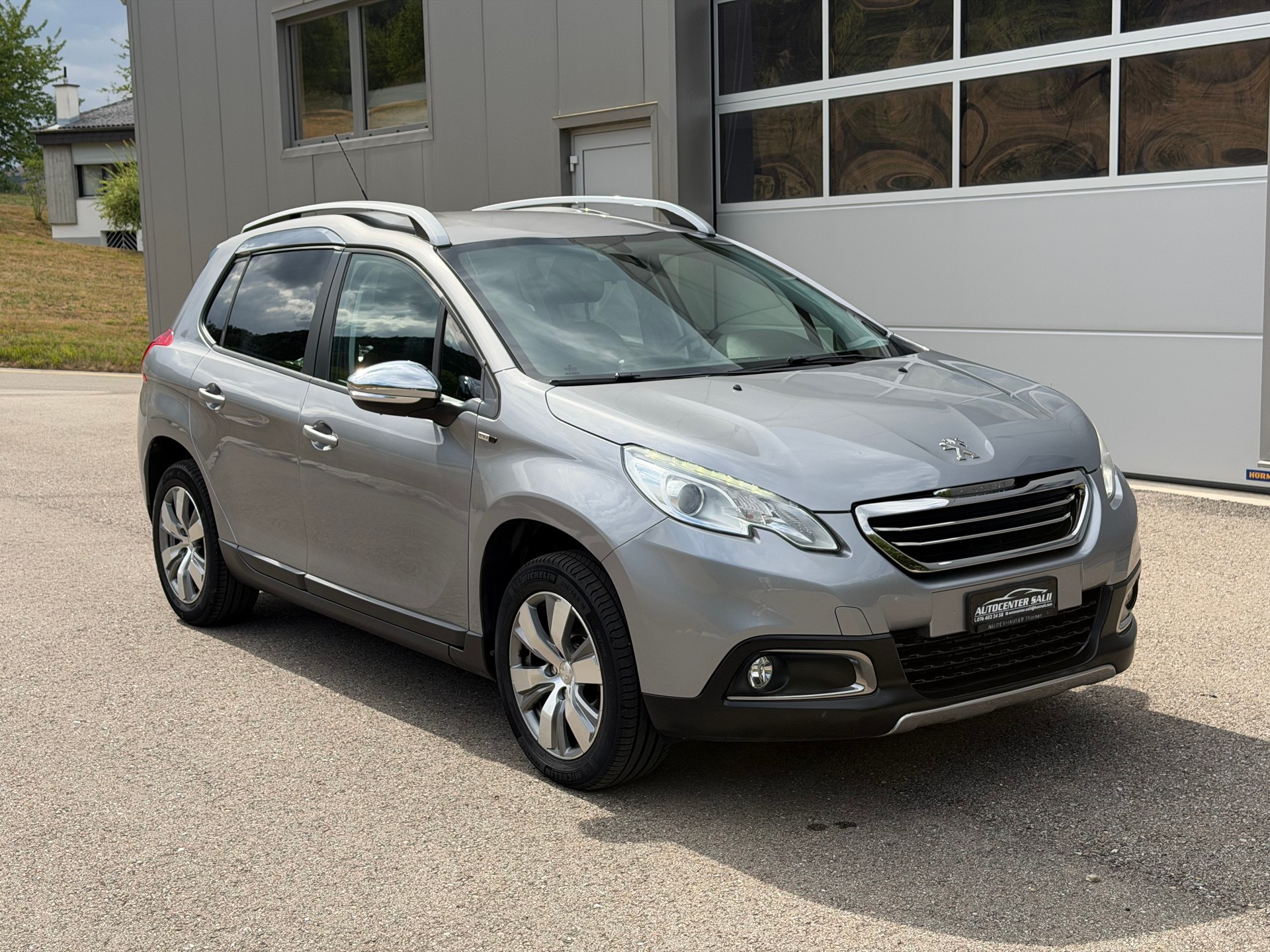 PEUGEOT 2008 1.6 e-HDi Style EGS6-image-2