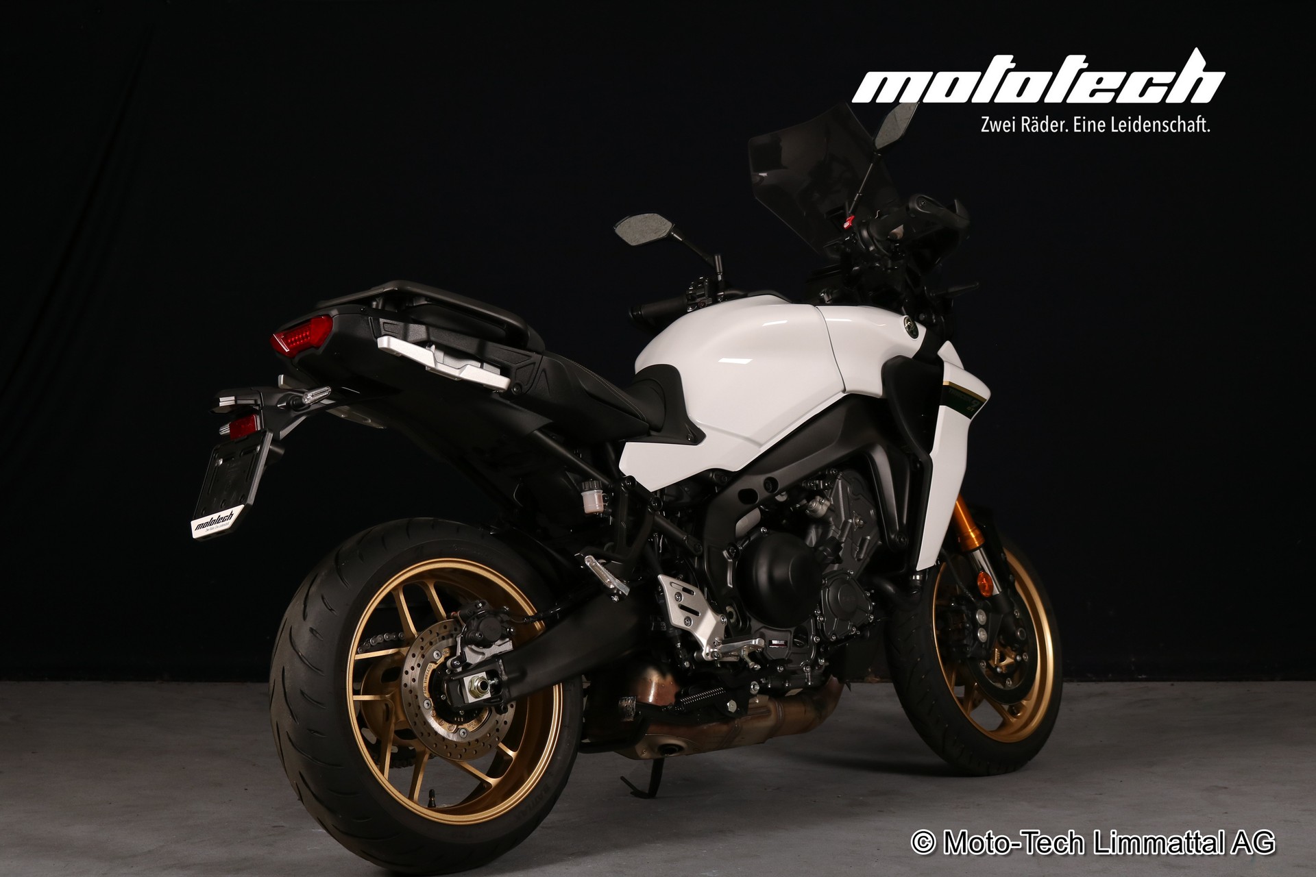 YAMAHA Tracer 9 GT-showroom-element-2