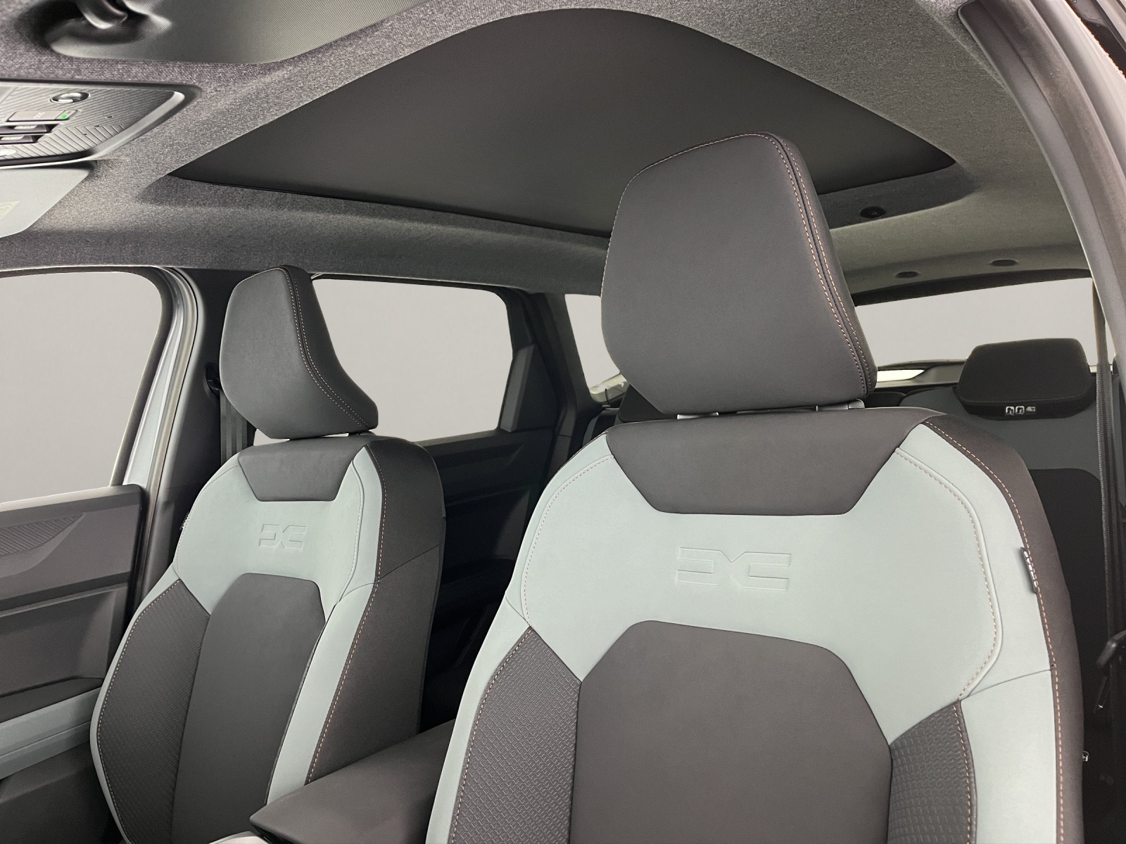 DACIA Bigster 1.2 Hybrid Extreme 4WD-image-14