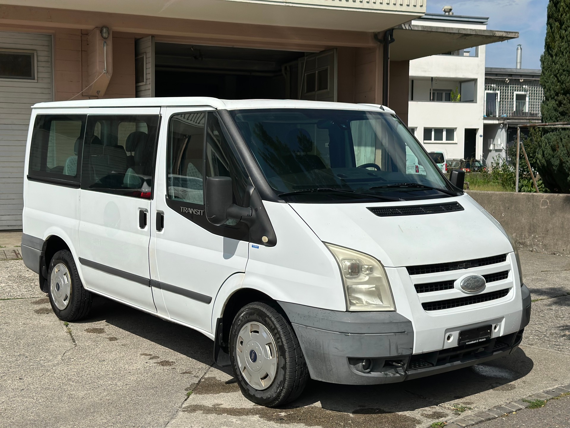 FORD Transit 2.2 TDCi 300 S-image-1