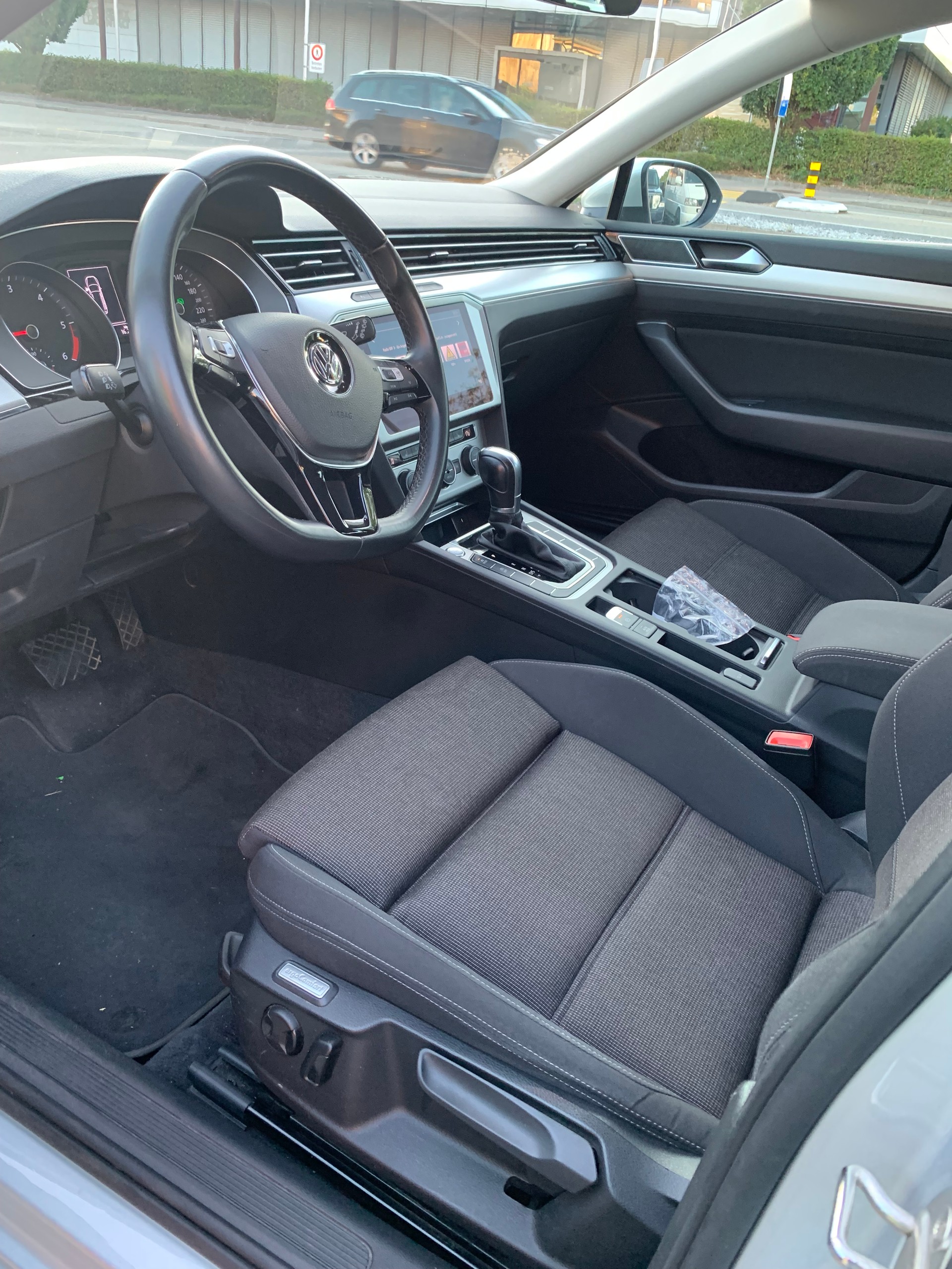 VW Passat Variant 2.0 TDI BMT Comfortline DSG-image-7