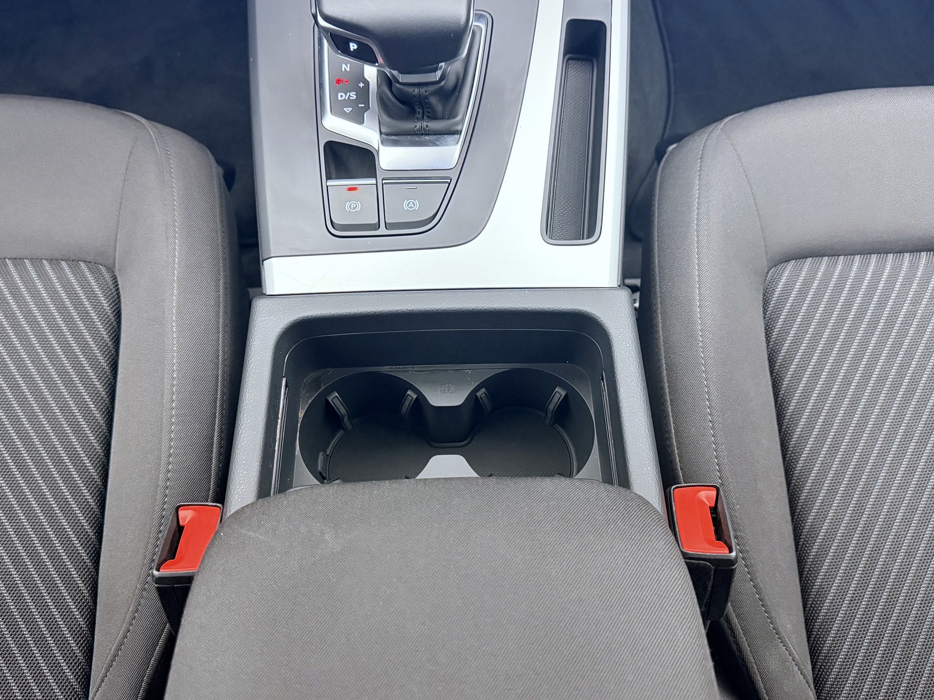 AUDI Q5 50 TFSI e PHEV advanced quattro S-tronic-image-11