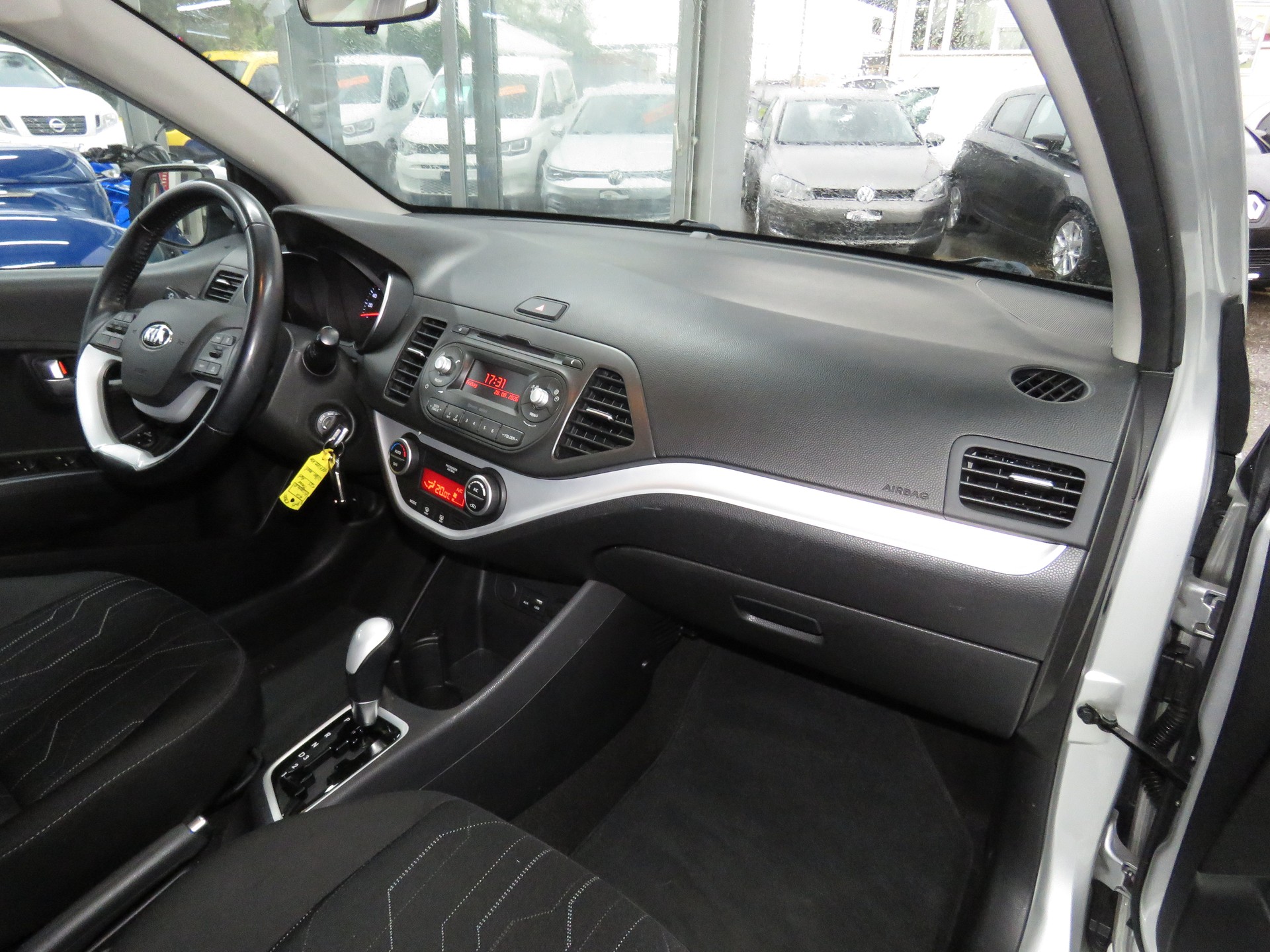 KIA Picanto 1.2 CVVT Trend Automat-image-9