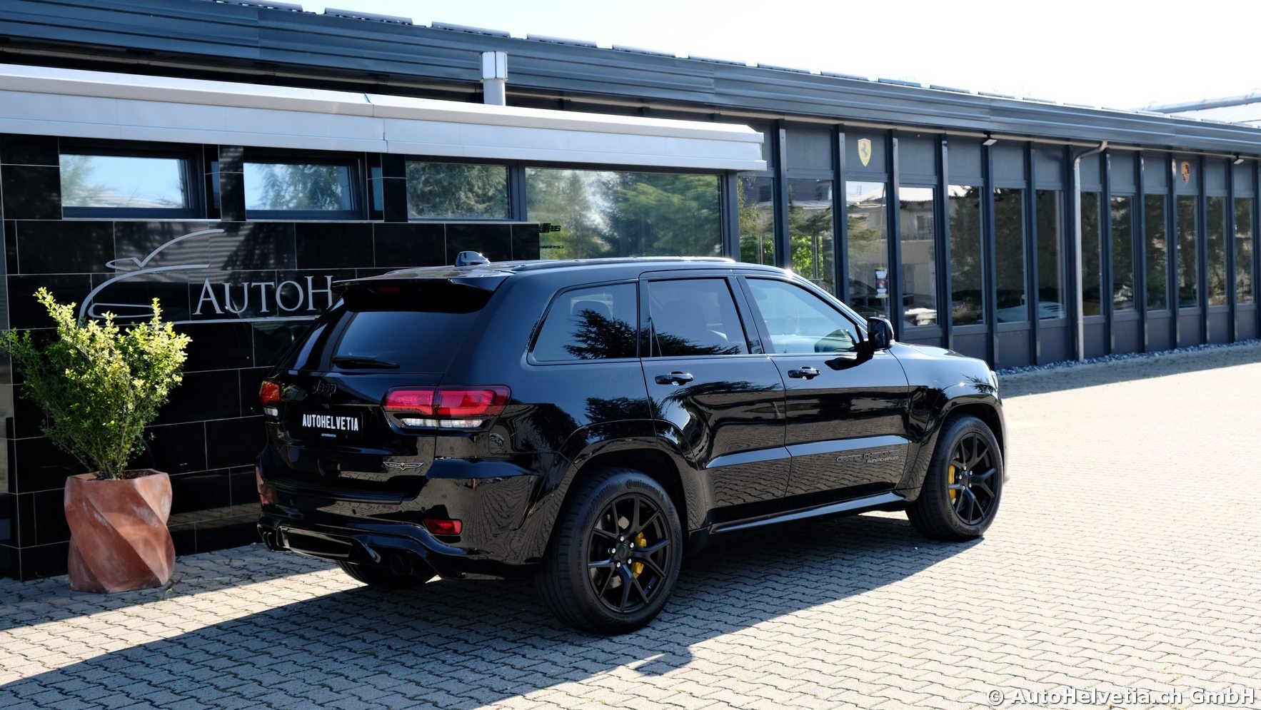 JEEP Grand Cherokee 6.2 V8 HEMI Trackhawk Automatic-image-18