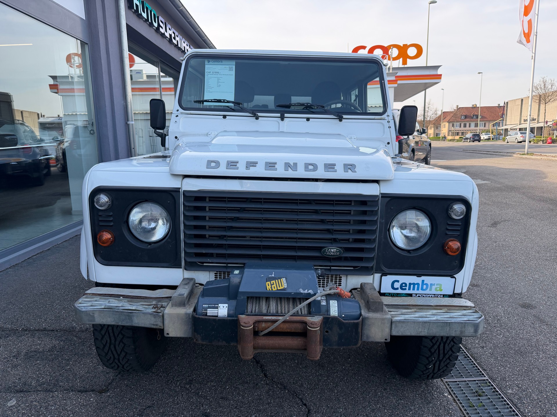 LAND ROVER Defender 130 2.2 TD4 Double Chassis Cab-image-18