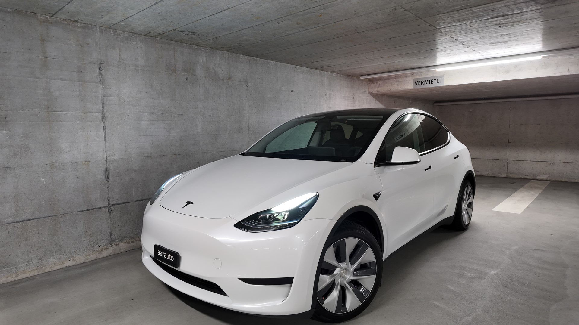 TESLA Model Y RWD-image-0