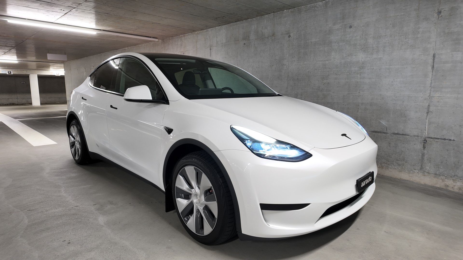 TESLA Model Y RWD-image-4