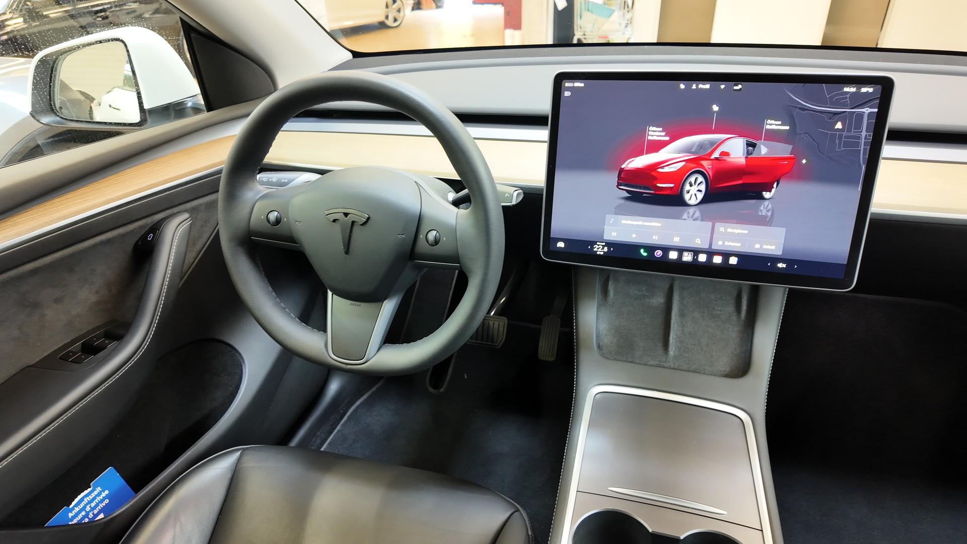 TESLA Model Y RWD-image-9