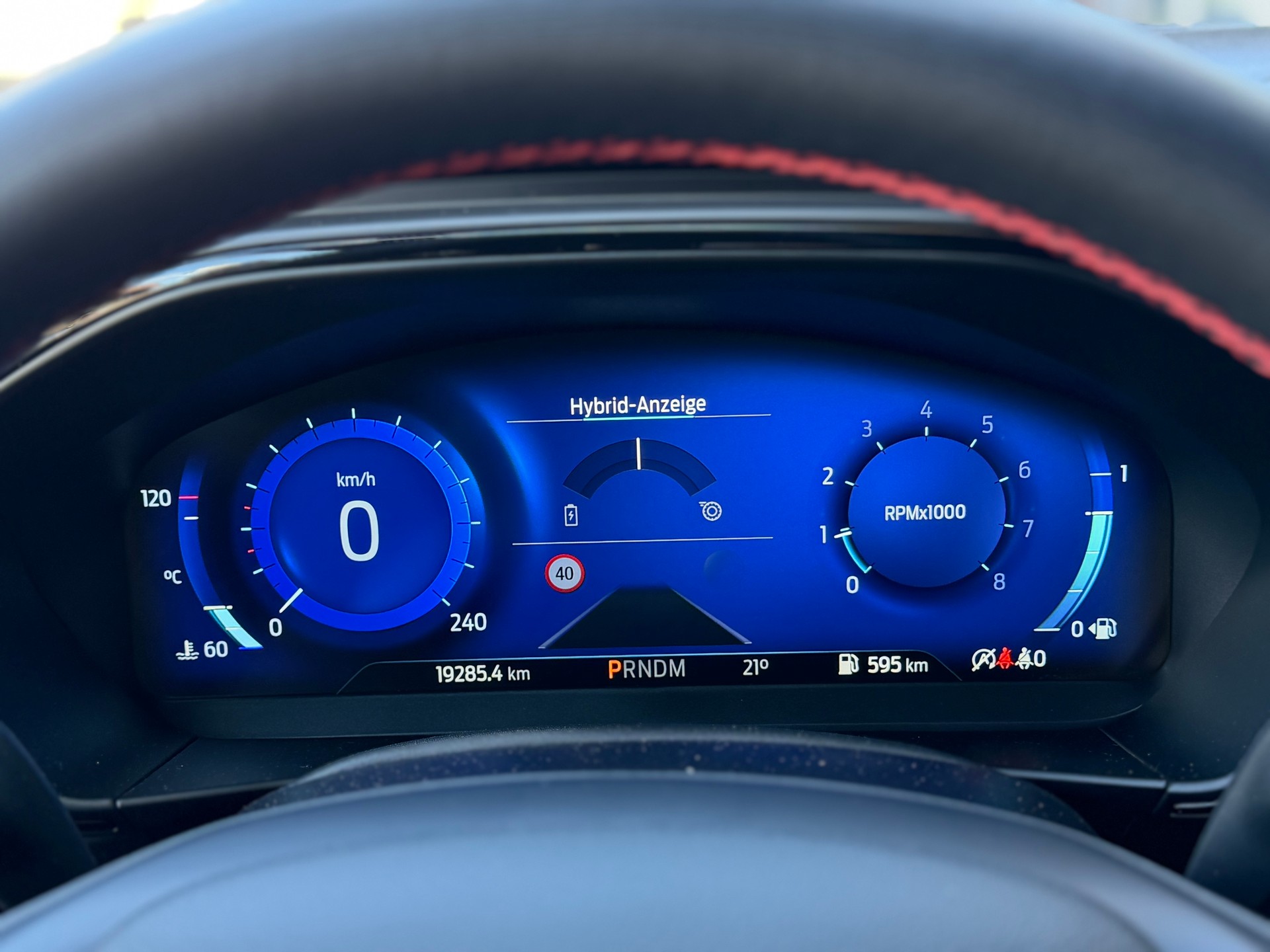 FORD Focus 1.0 MHEV ST-Line X Automat-image-19