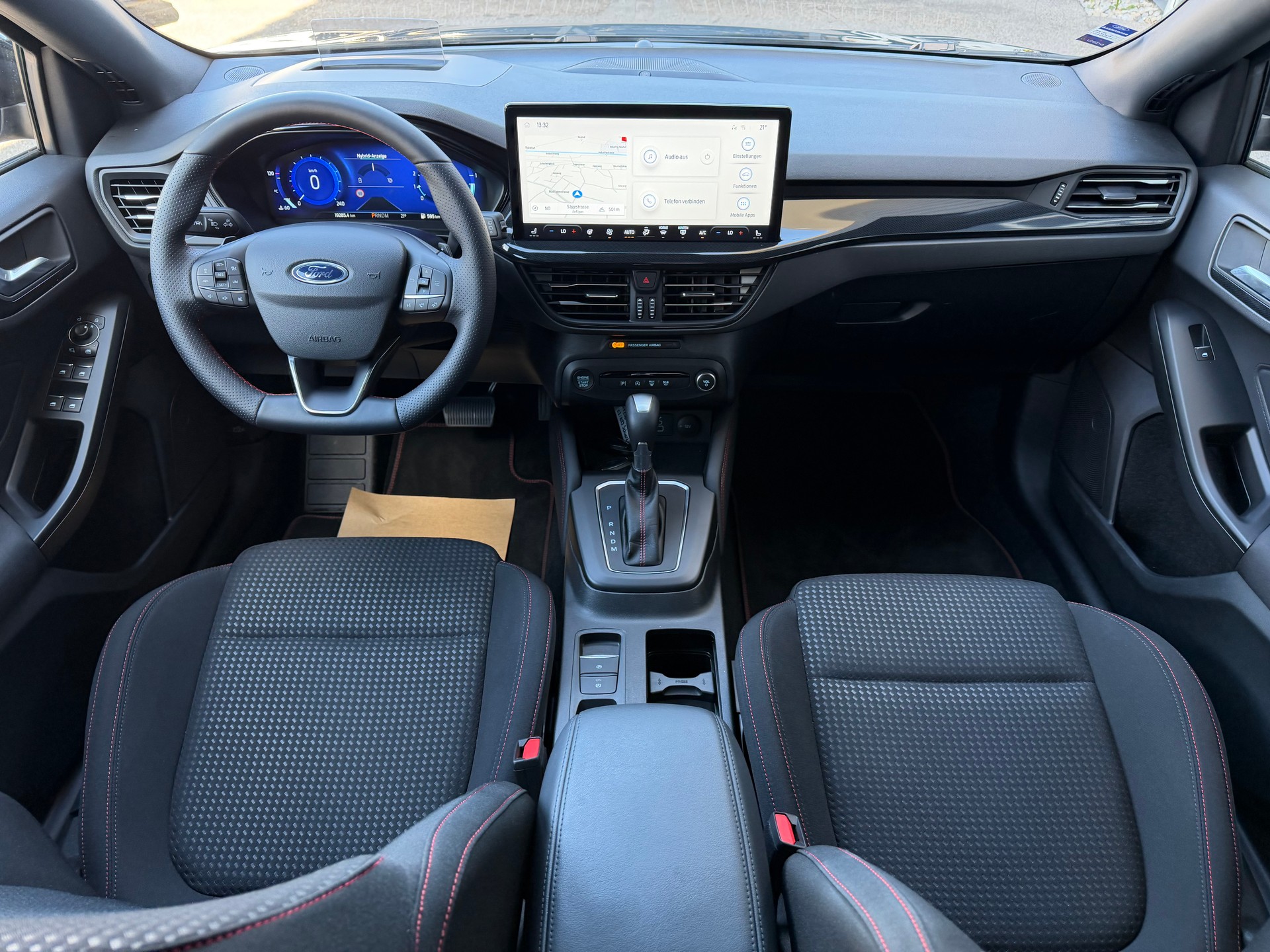 FORD Focus 1.0 MHEV ST-Line X Automat-image-13